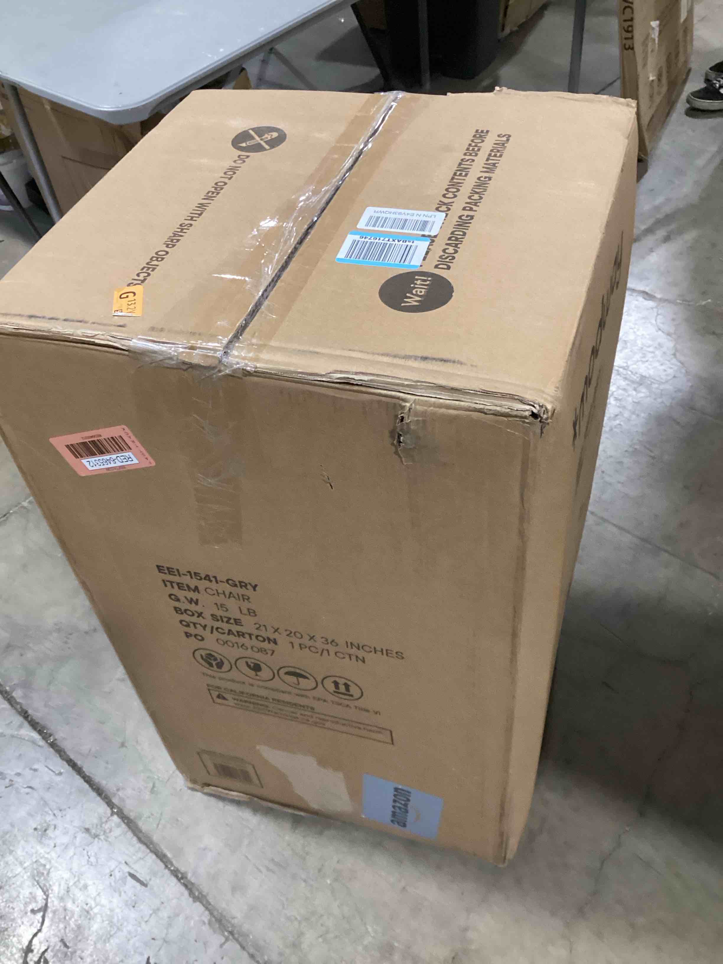 https://s3.amazonaws.com/lotting-images-prod/bidfta/RED6465312_1722859037623.jpeg