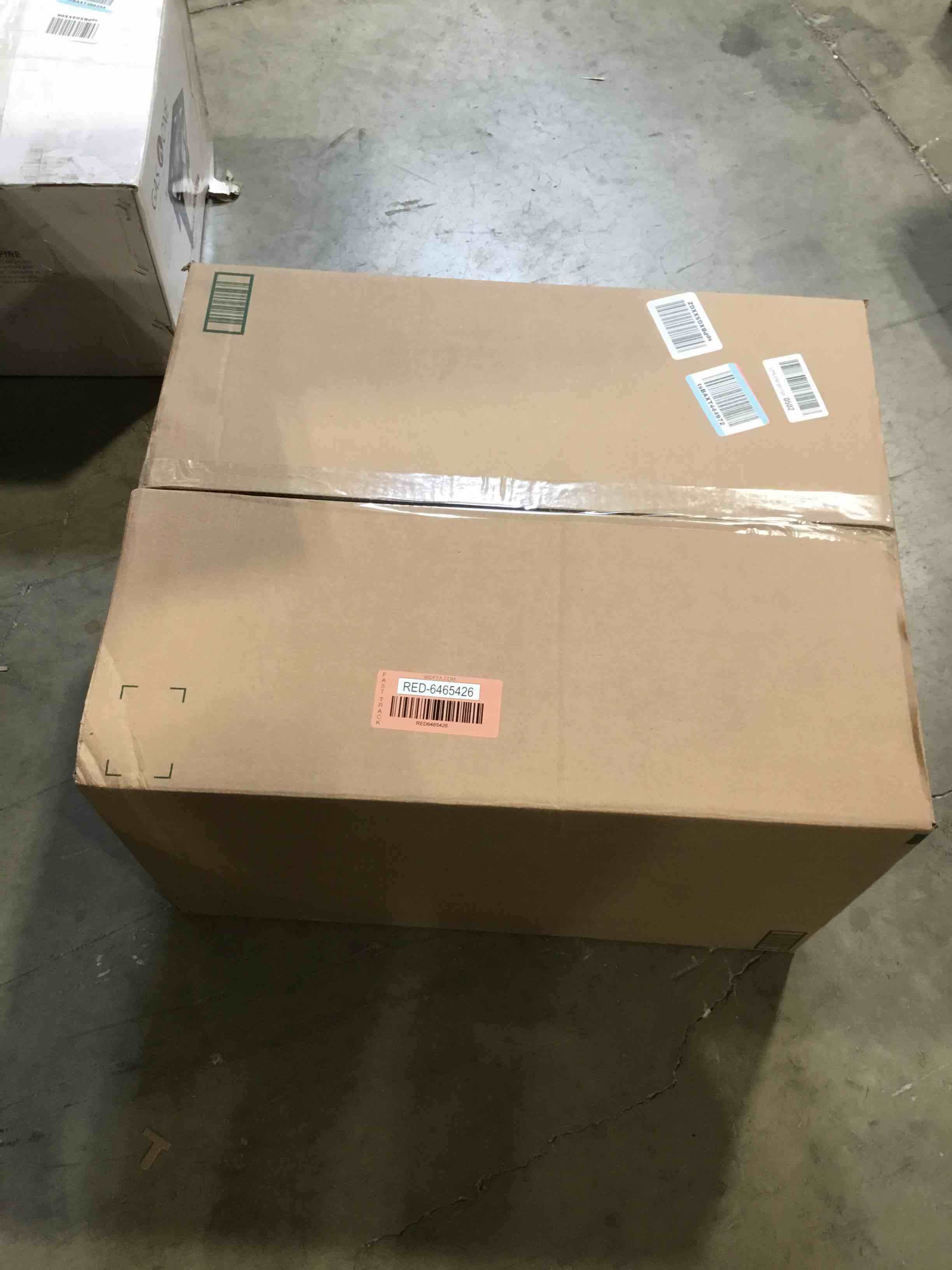 https://s3.amazonaws.com/lotting-images-prod/bidfta/RED6465426_1723224808041.jpeg