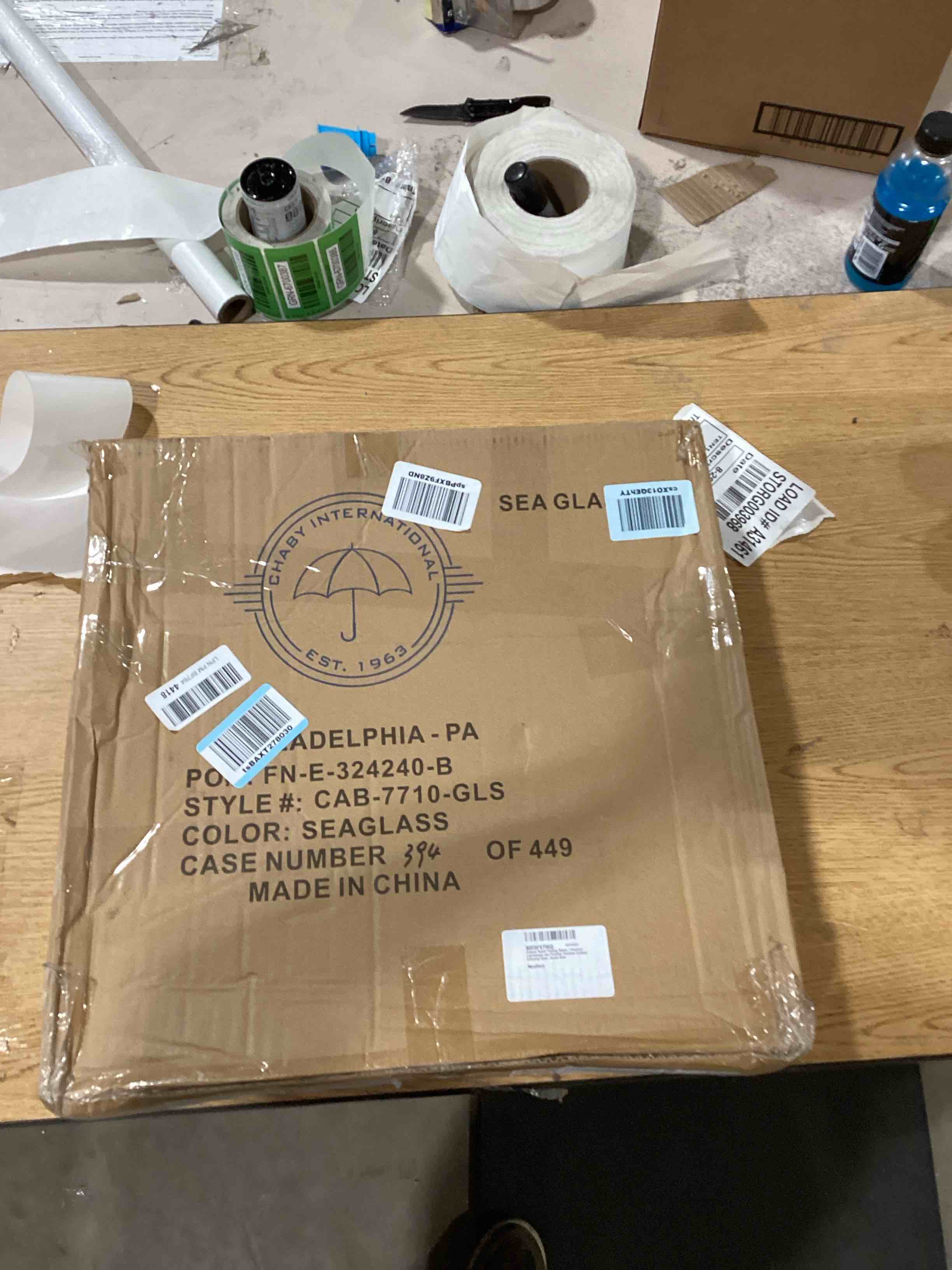 https://s3.amazonaws.com/lotting-images-prod/bidfta/RED6468100_1725537831748.jpeg