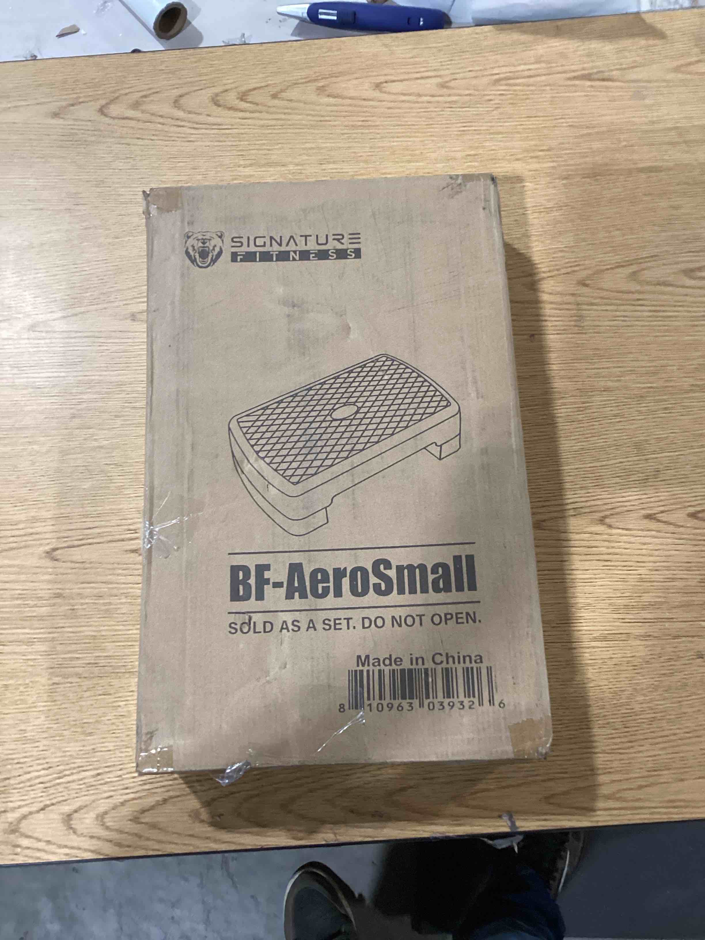 https://s3.amazonaws.com/lotting-images-prod/bidfta/RED6468107_1725539721221.jpeg