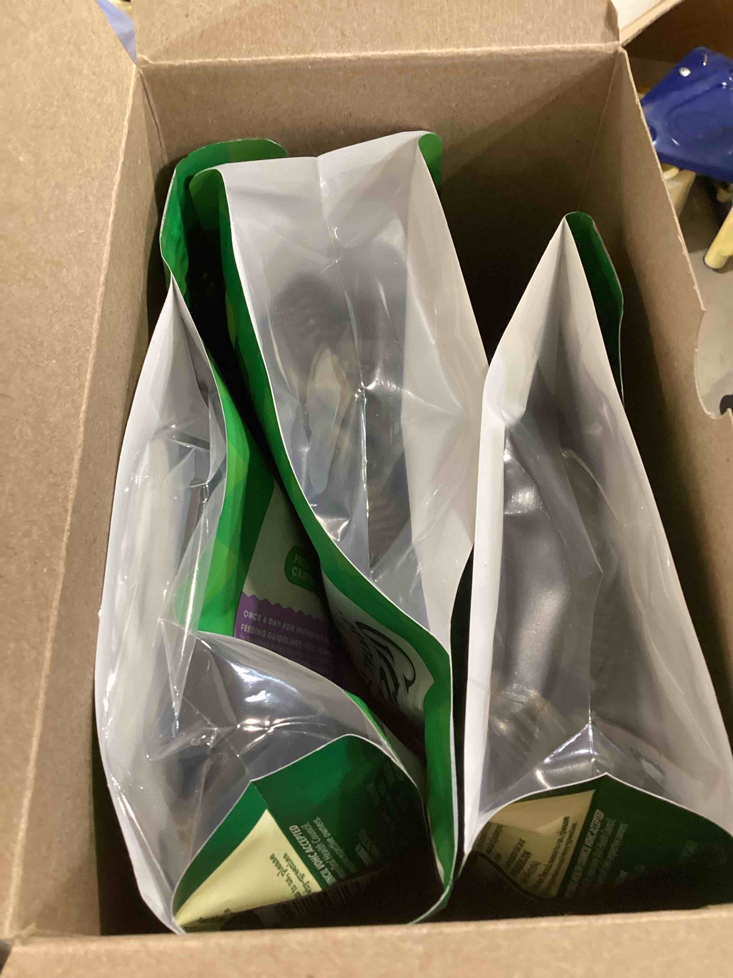 https://s3.amazonaws.com/lotting-images-prod/bidfta/RED6468796_1725562295425.jpeg