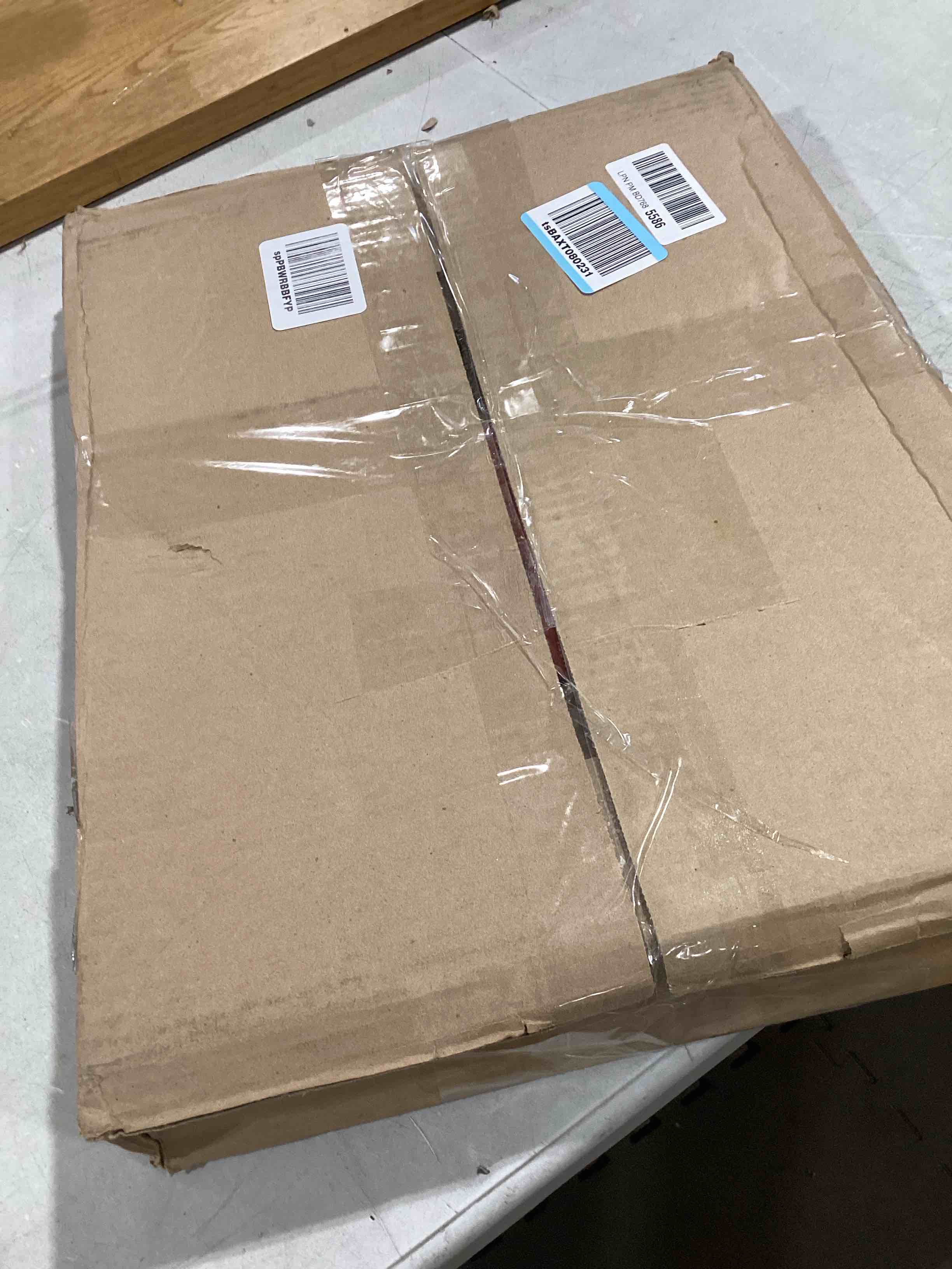 https://s3.amazonaws.com/lotting-images-prod/bidfta/RED6469042_1725882514961.jpeg