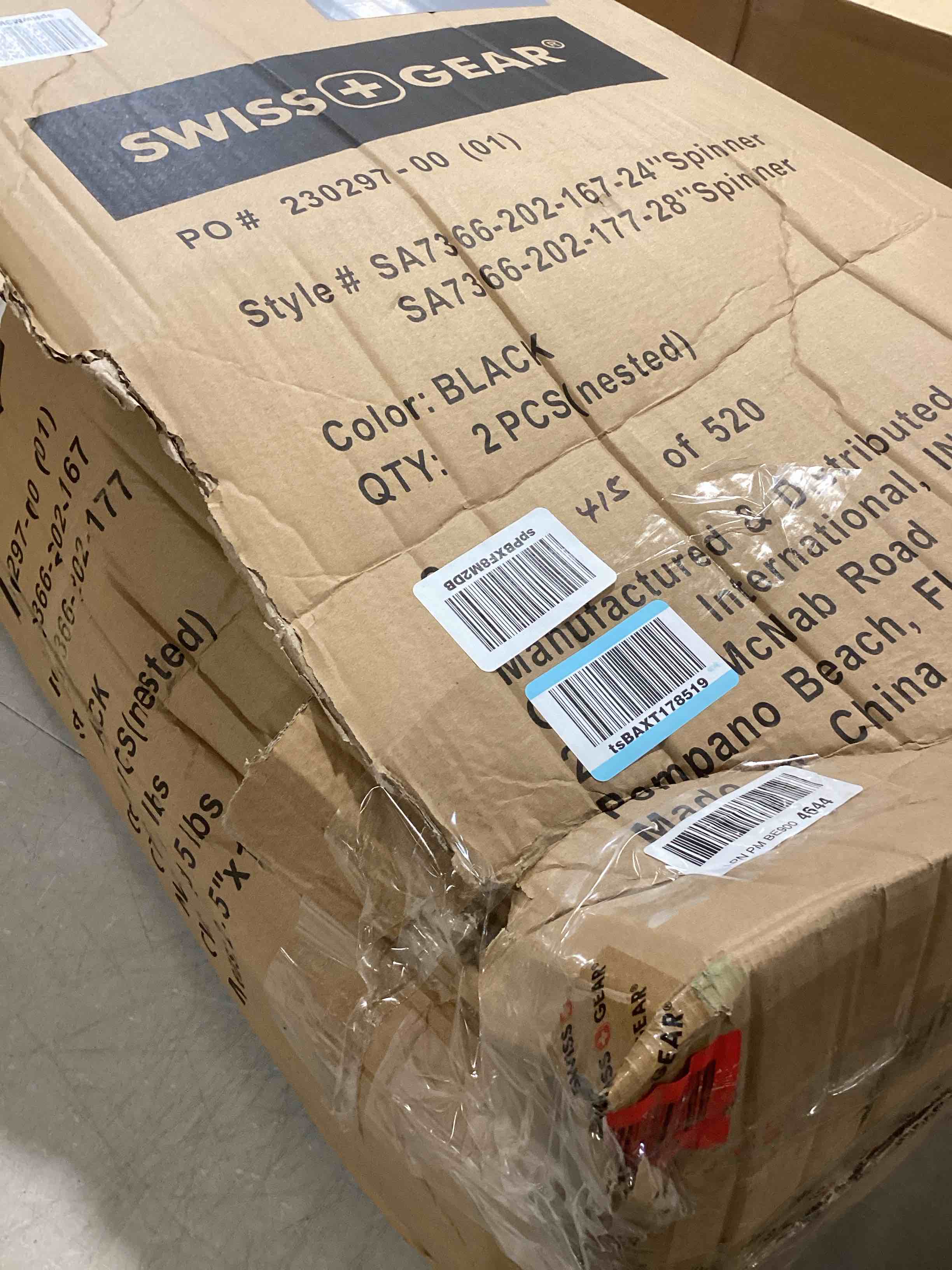 SwissGear 7366 Hardside Expandable Luggage with Spinner Wheels, Black