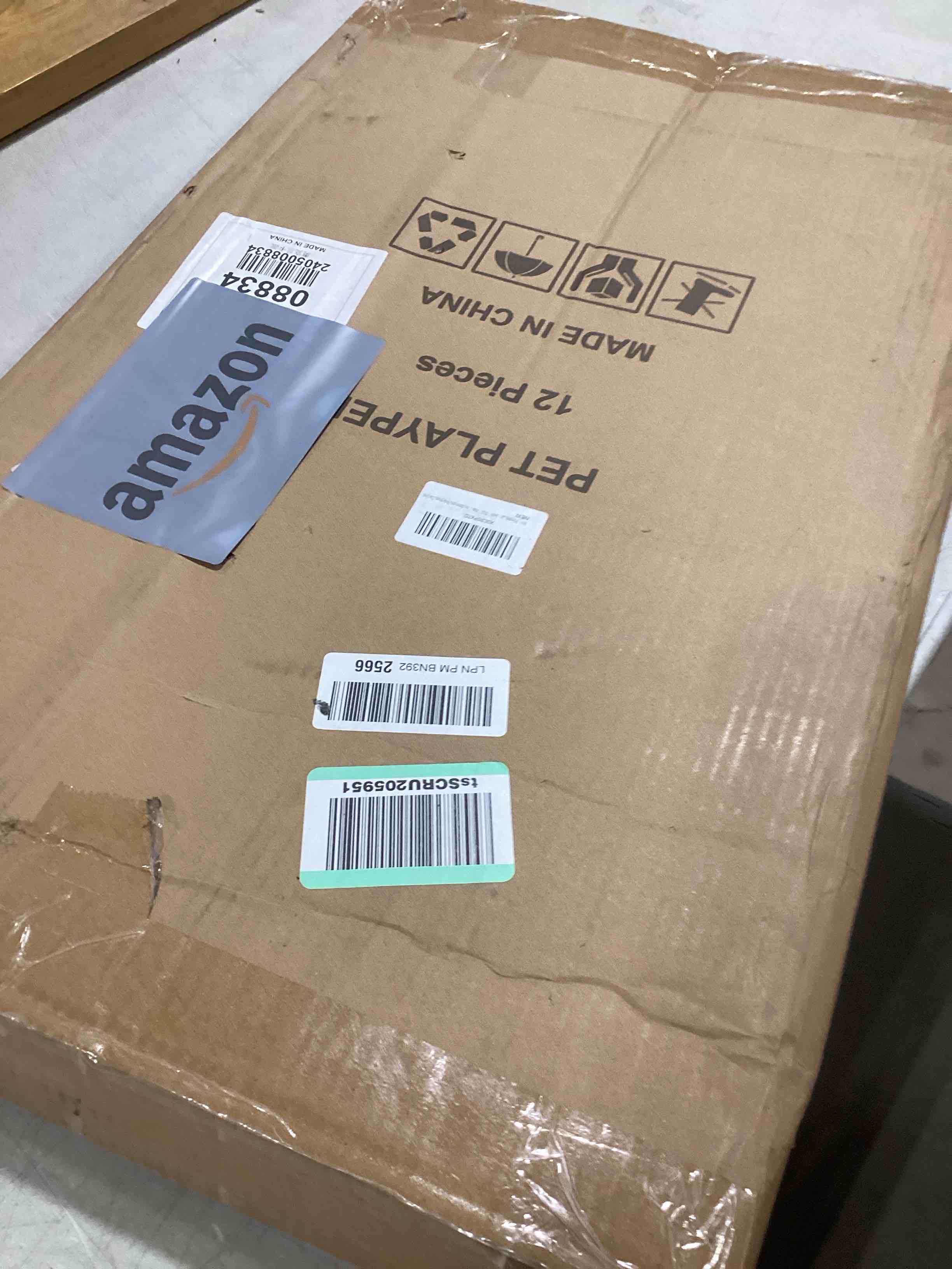 https://s3.amazonaws.com/lotting-images-prod/bidfta/RED6469542_1726227830823.jpeg