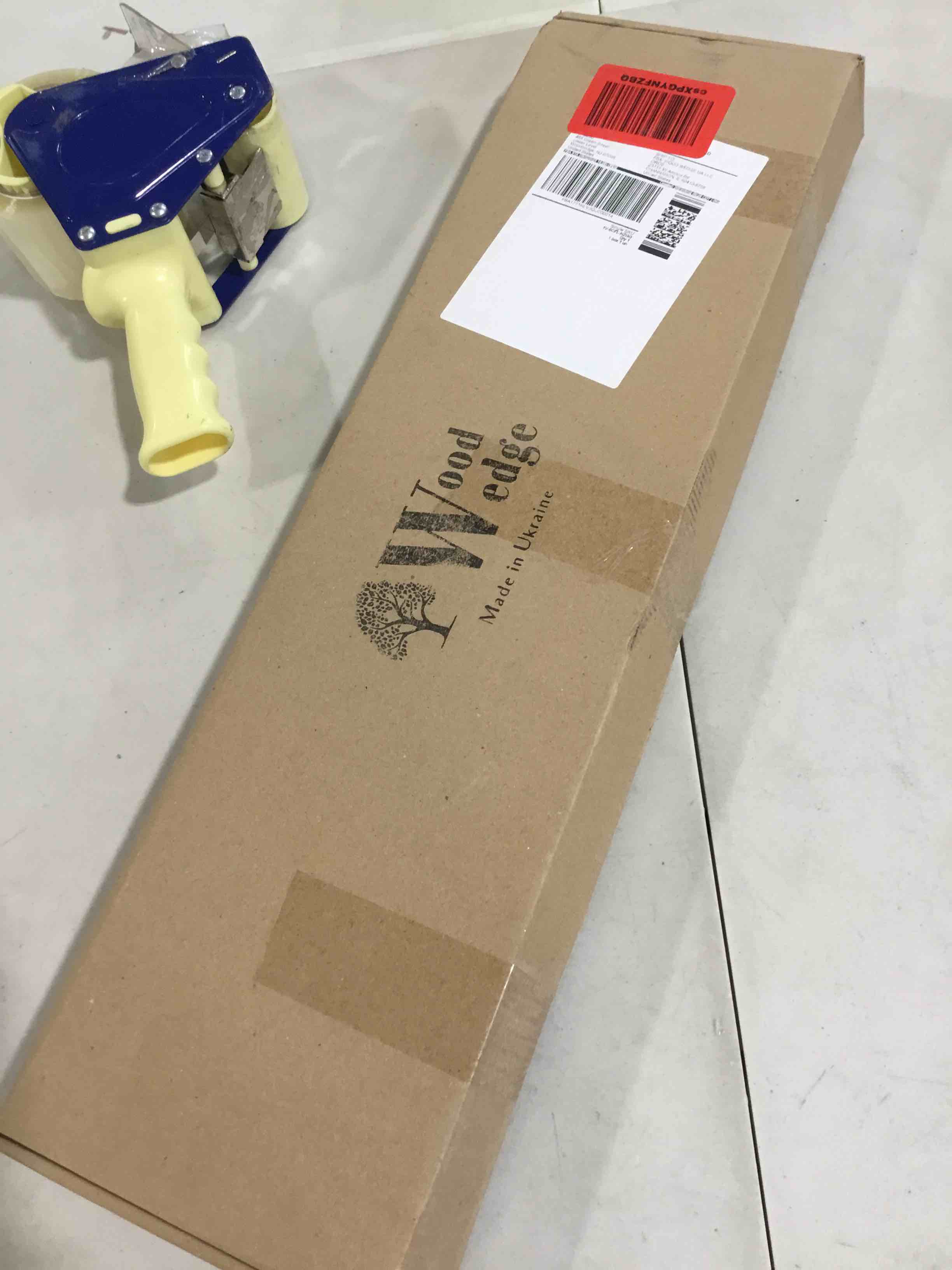 https://s3.amazonaws.com/lotting-images-prod/bidfta/RED6470064_1723746463946.jpeg