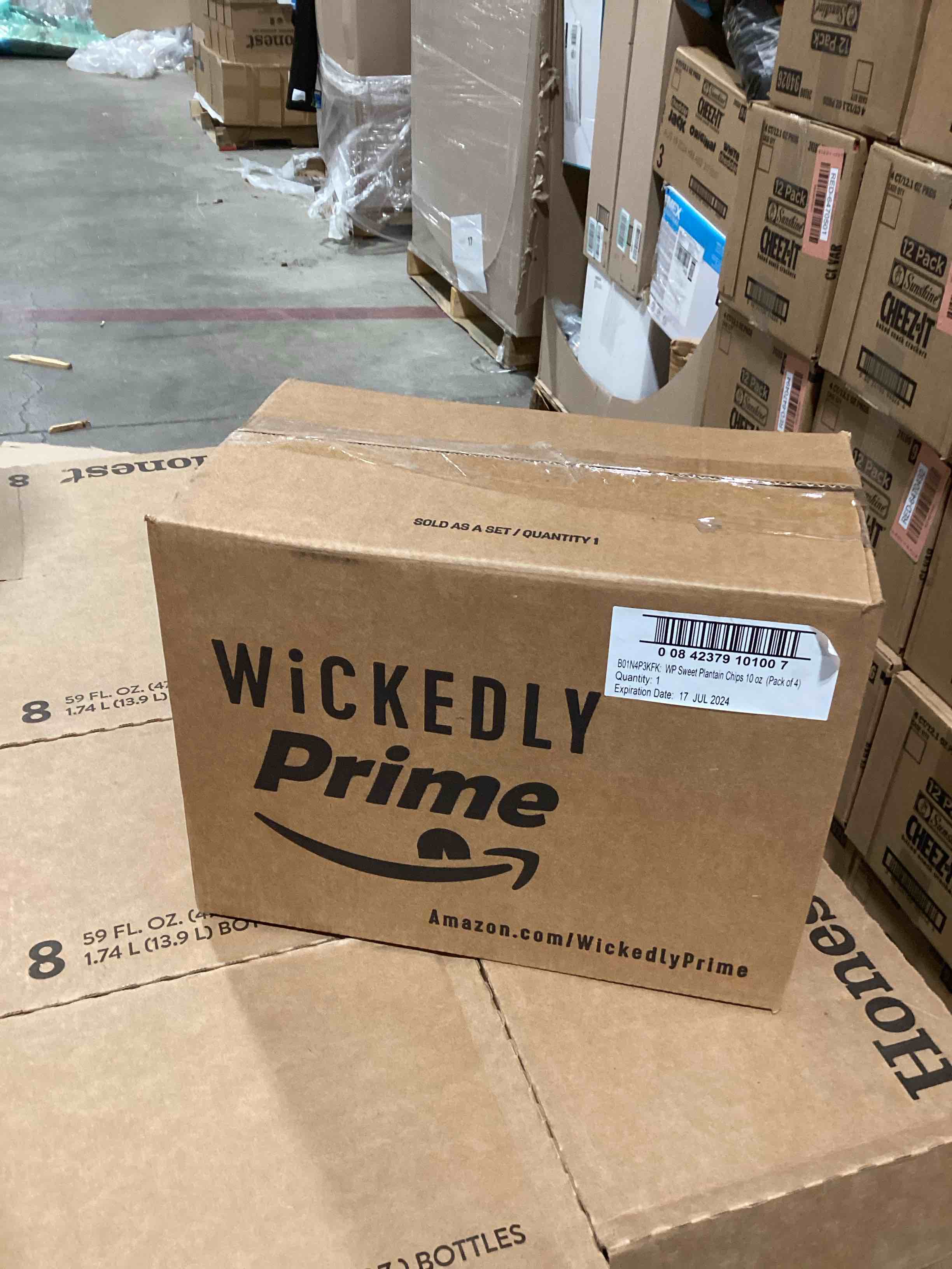 Amazon Fresh, Sweet Plantain Chips, 10 Oz (Pack of 4) (Previously Wickedly Prime, Packaging May Vary)