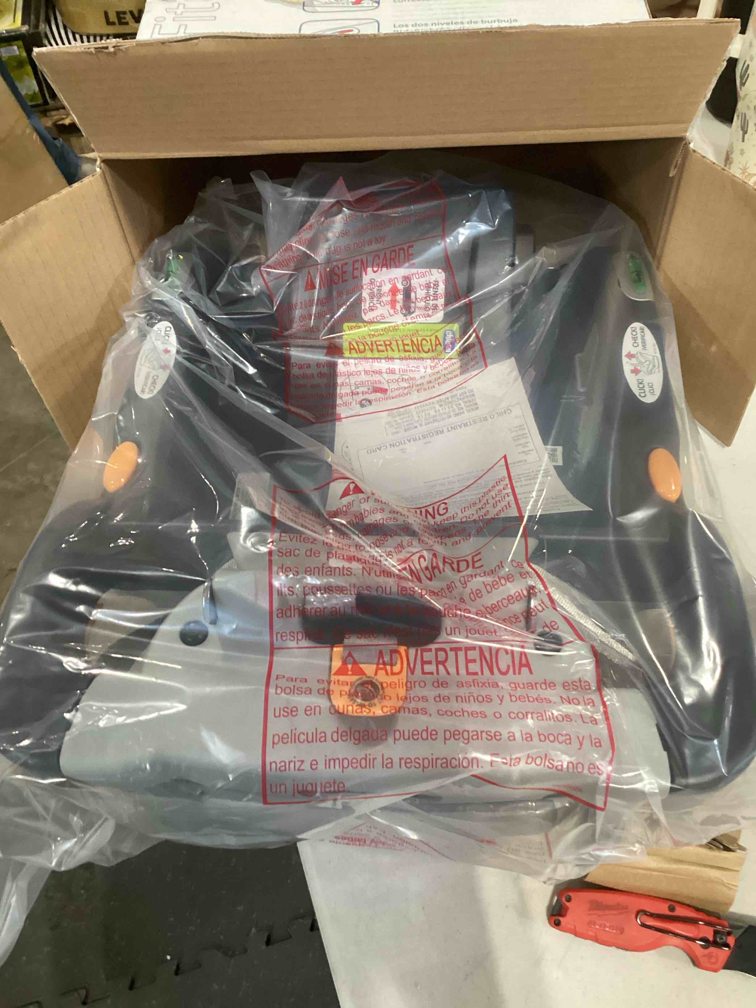 https://s3.amazonaws.com/lotting-images-prod/bidfta/RED6470634_1724258798618.jpeg
