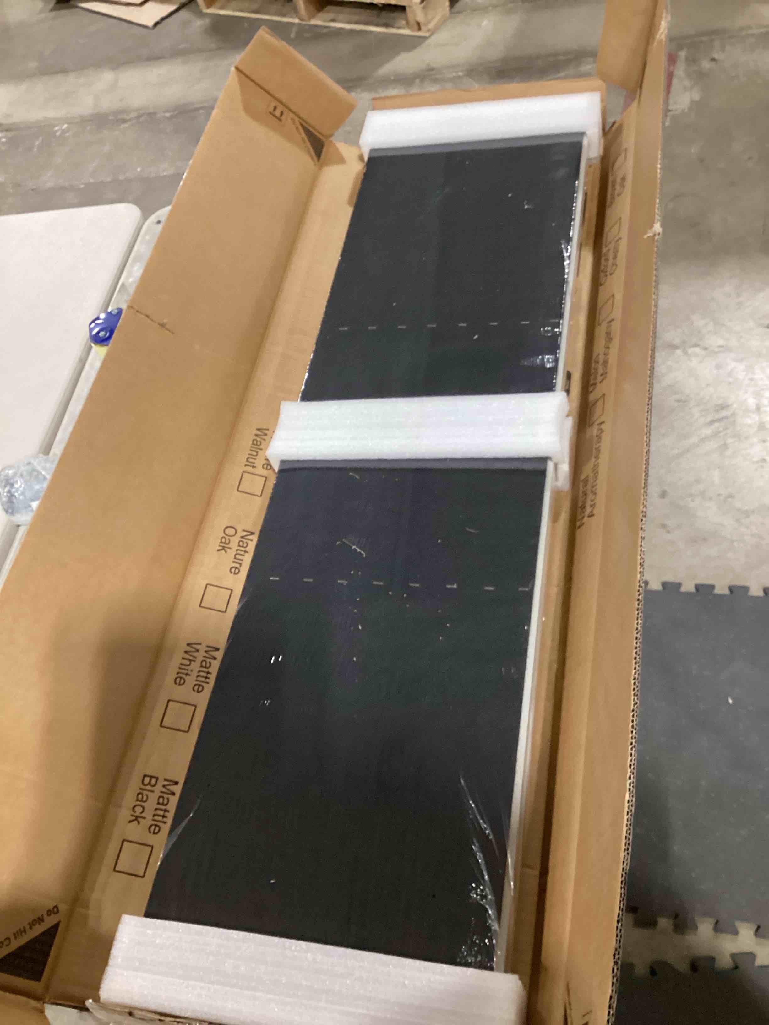 https://s3.amazonaws.com/lotting-images-prod/bidfta/RED6471898_1720620300365.jpeg