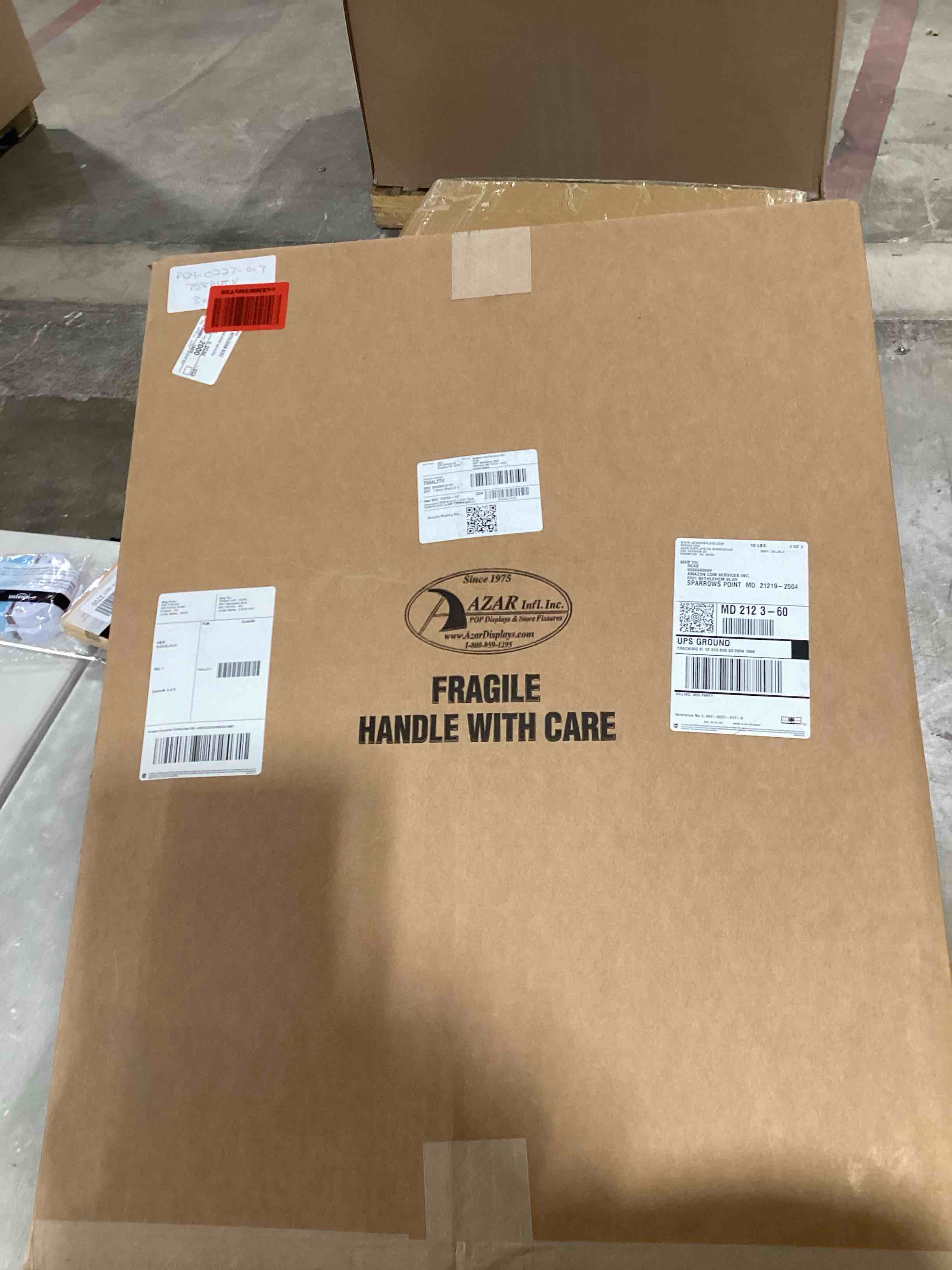 Azar Displays 179754-187 Protective Sneeze Guard for Counter and Desk with Clamp - Plexiglass Barrier (Pack of 1) - Acrylic Desk Shield with Metal Counter Edge Clamp. Plastic Shield for Desk, Clear