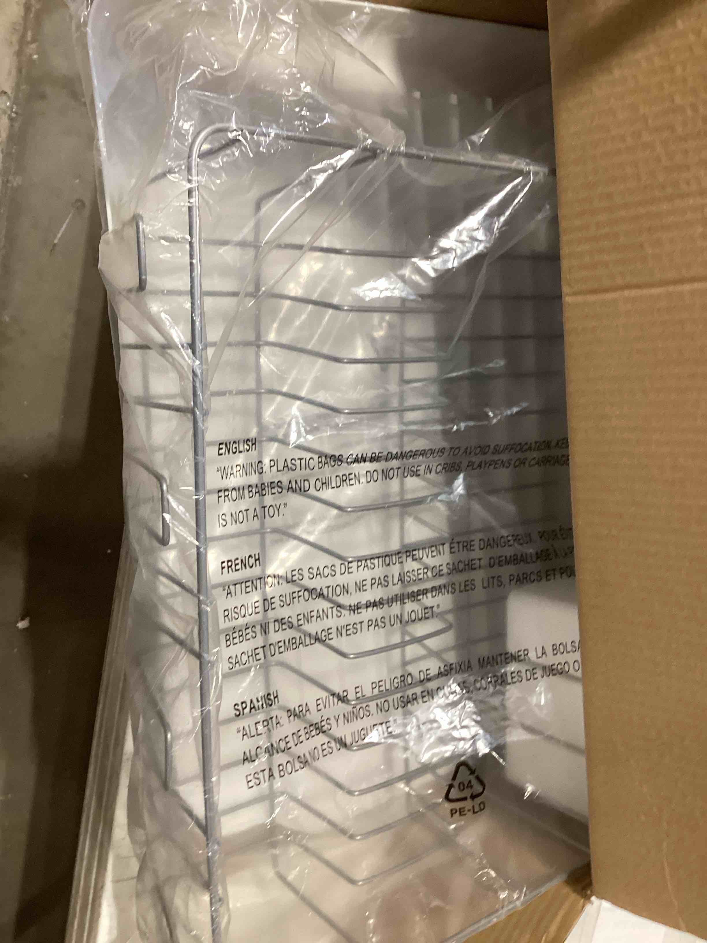 https://s3.amazonaws.com/lotting-images-prod/bidfta/RED6472789_1729180776390.jpeg