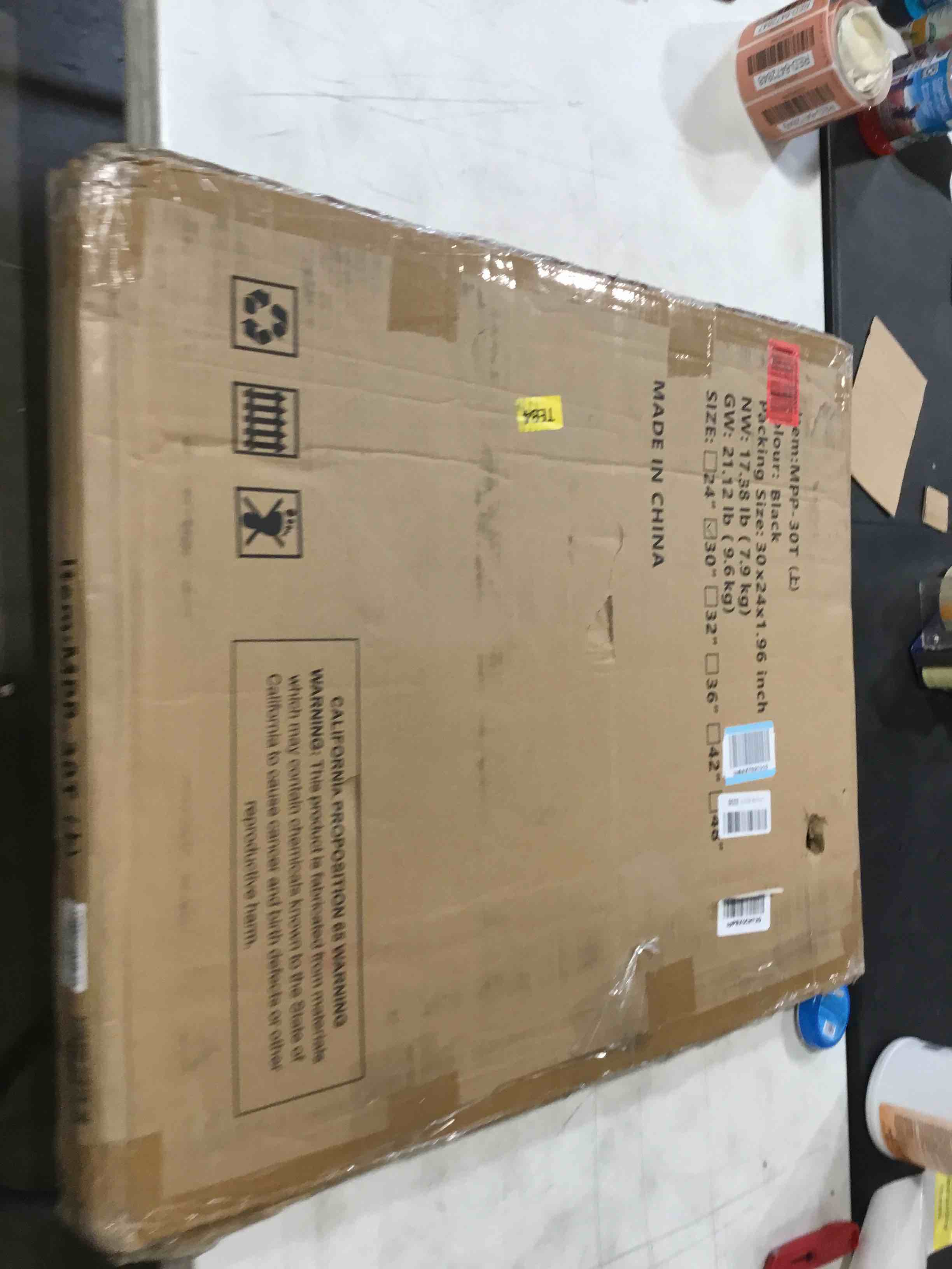 https://s3.amazonaws.com/lotting-images-prod/bidfta/RED6472832_1729191175218.jpeg