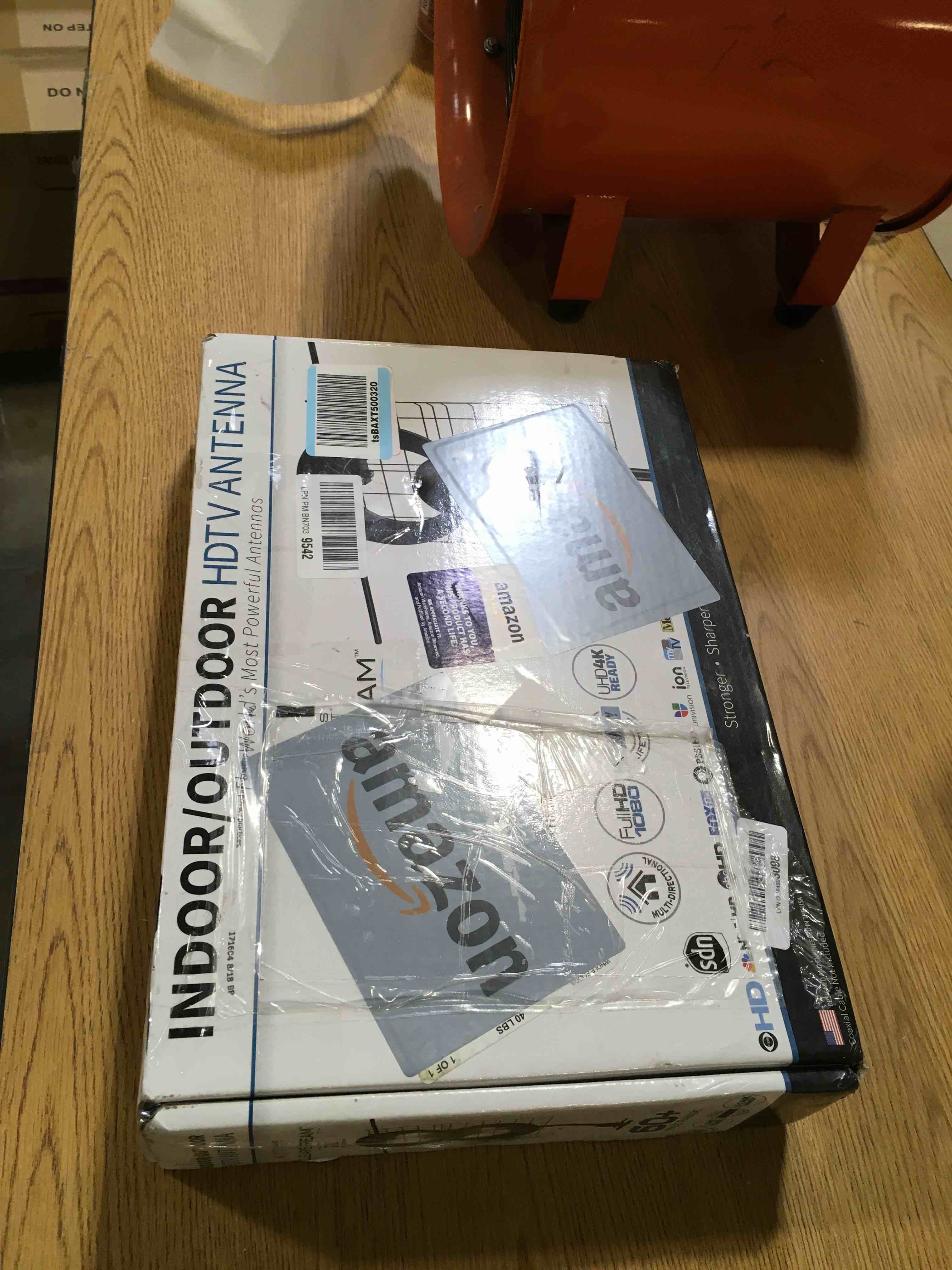 https://s3.amazonaws.com/lotting-images-prod/bidfta/RED6473150_1722359631833.jpeg