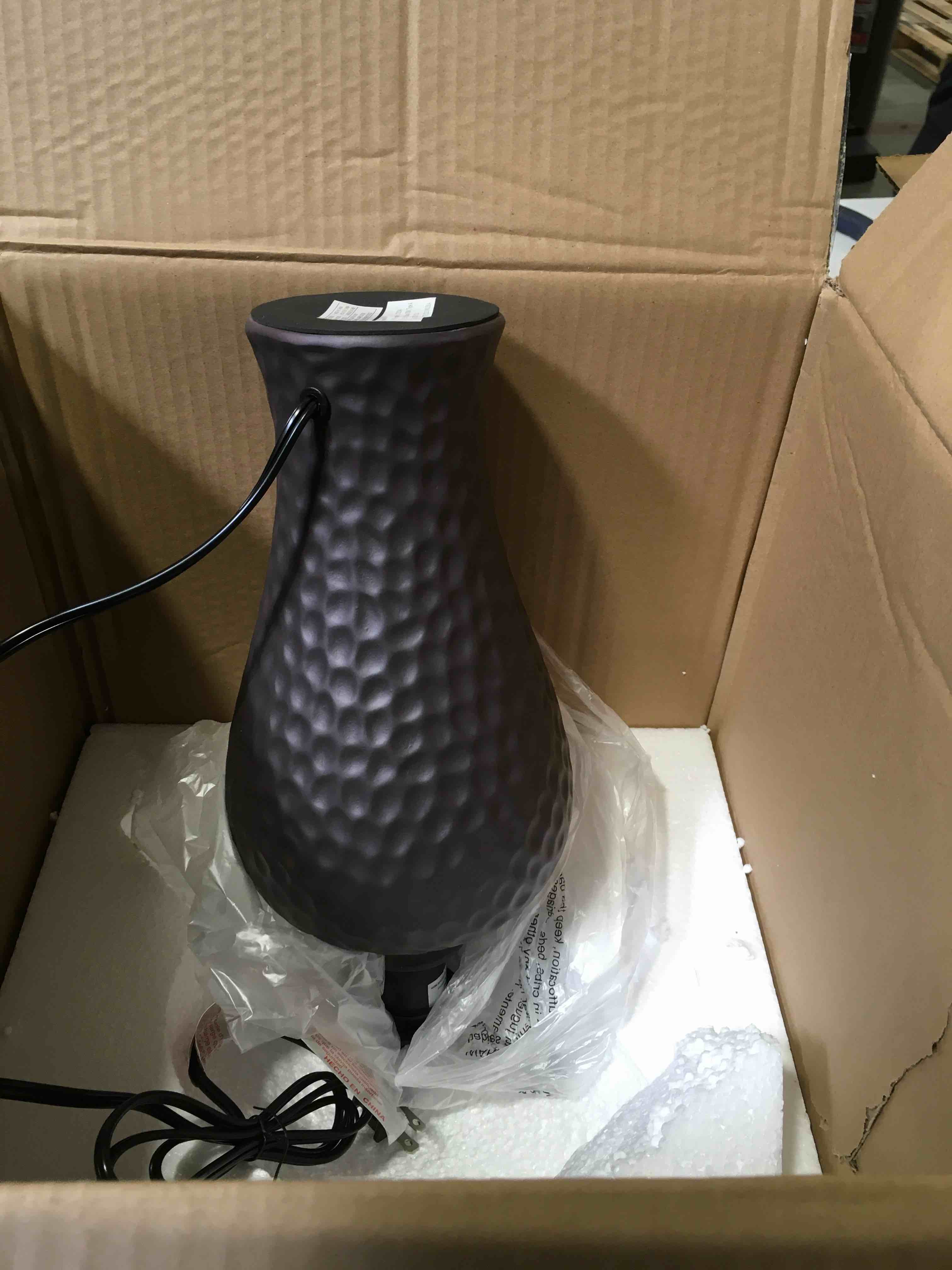 https://s3.amazonaws.com/lotting-images-prod/bidfta/RED6473669_1723220189760.jpeg