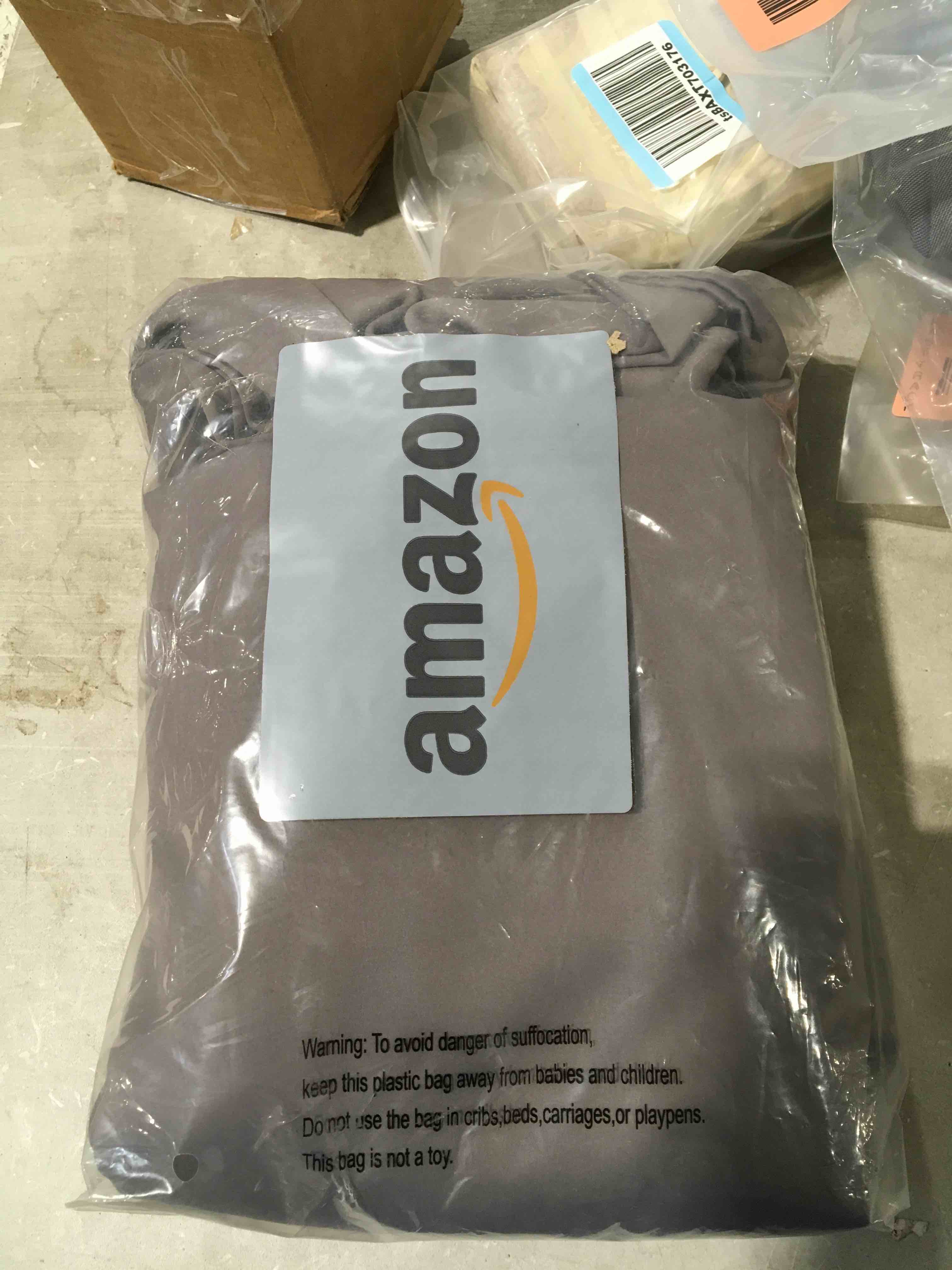https://s3.amazonaws.com/lotting-images-prod/bidfta/RED6474033_1723721085677.jpeg