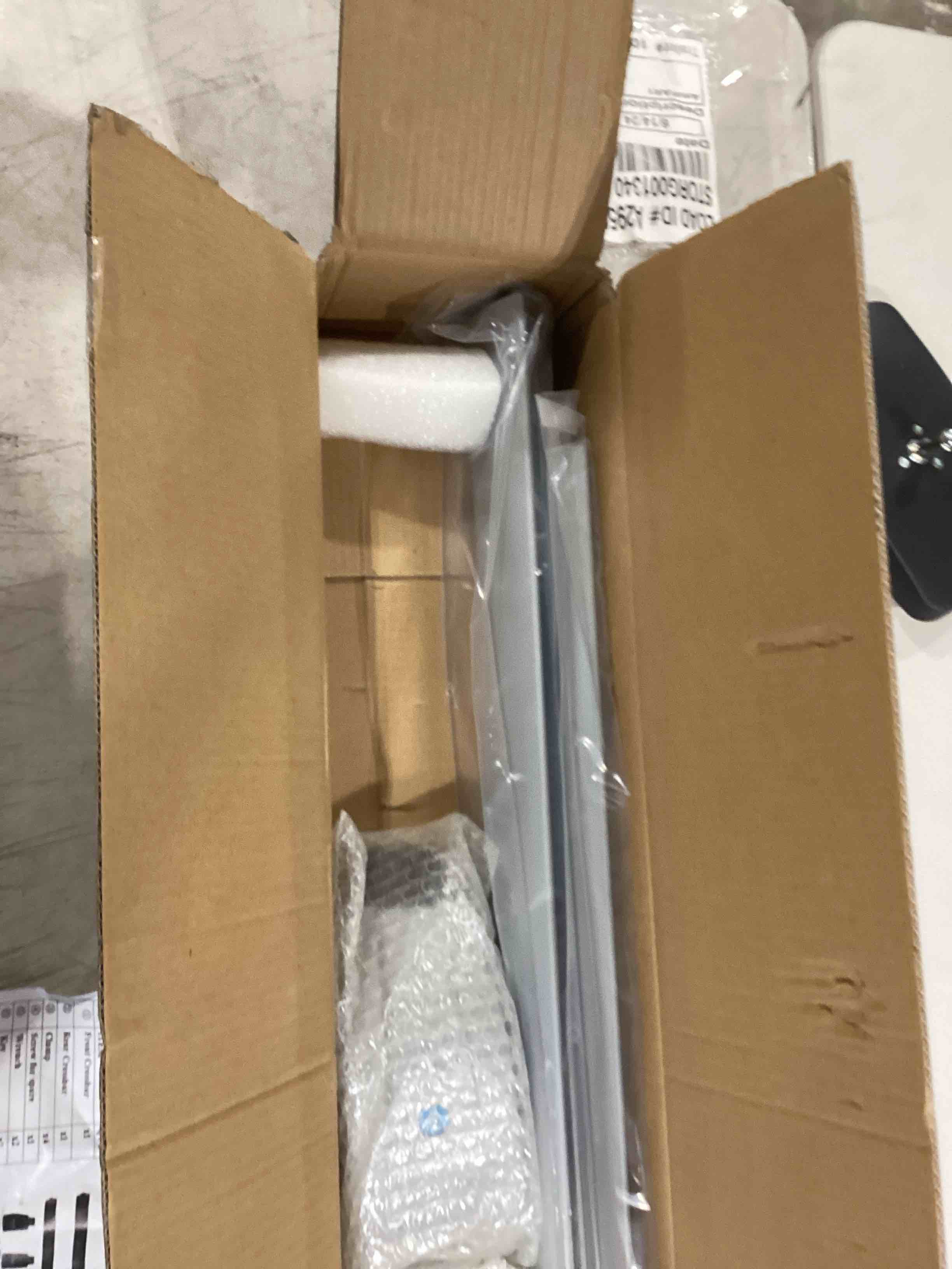 https://s3.amazonaws.com/lotting-images-prod/bidfta/RED6474665_1719427161521.jpeg