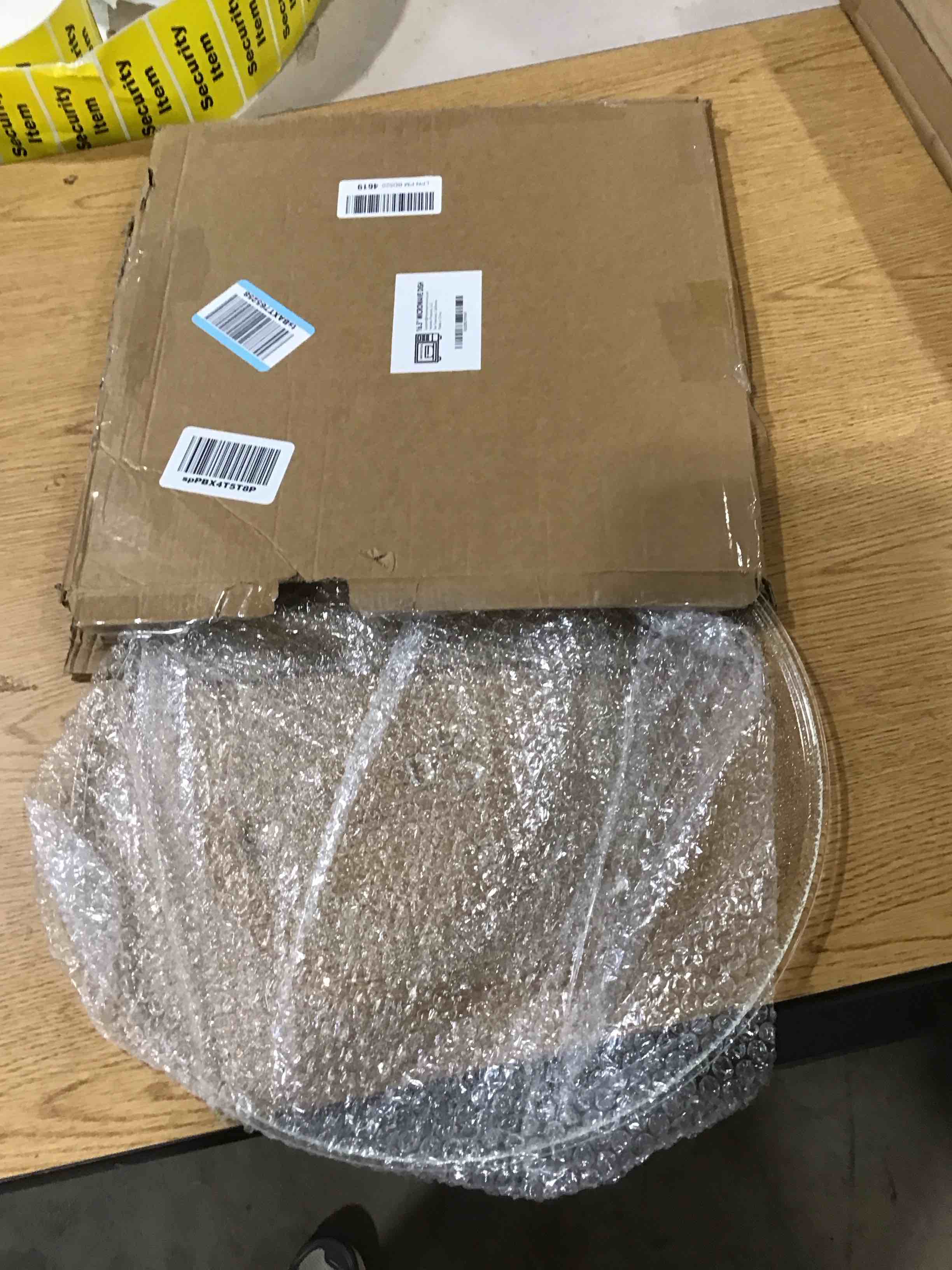 https://s3.amazonaws.com/lotting-images-prod/bidfta/RED6475741_1728921070573.jpeg
