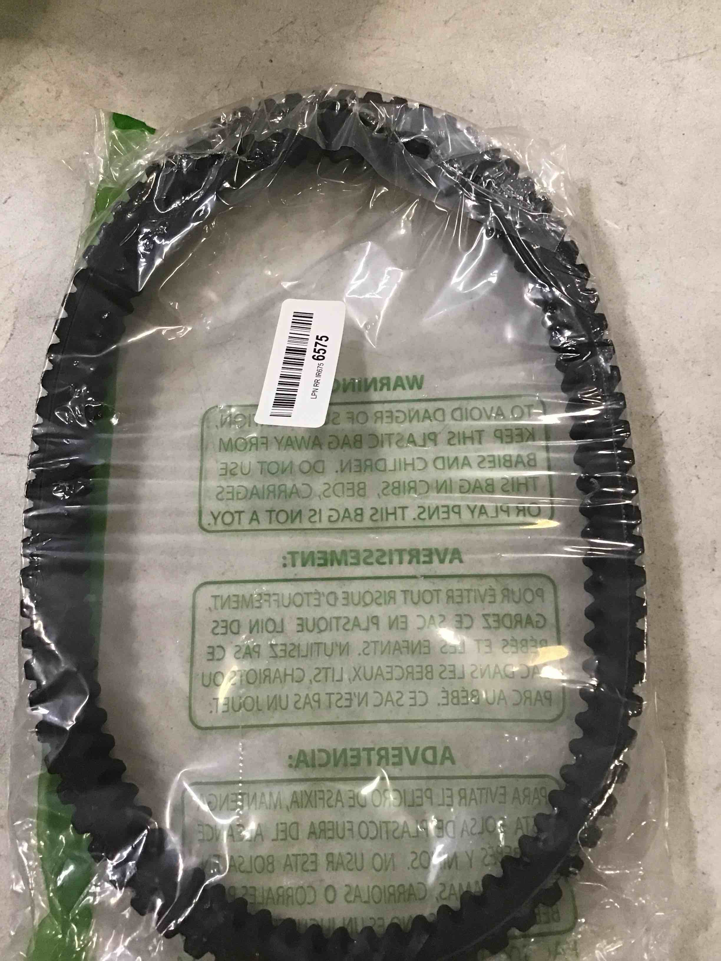 https://s3.amazonaws.com/lotting-images-prod/bidfta/RED6475967_1717507126510.jpeg