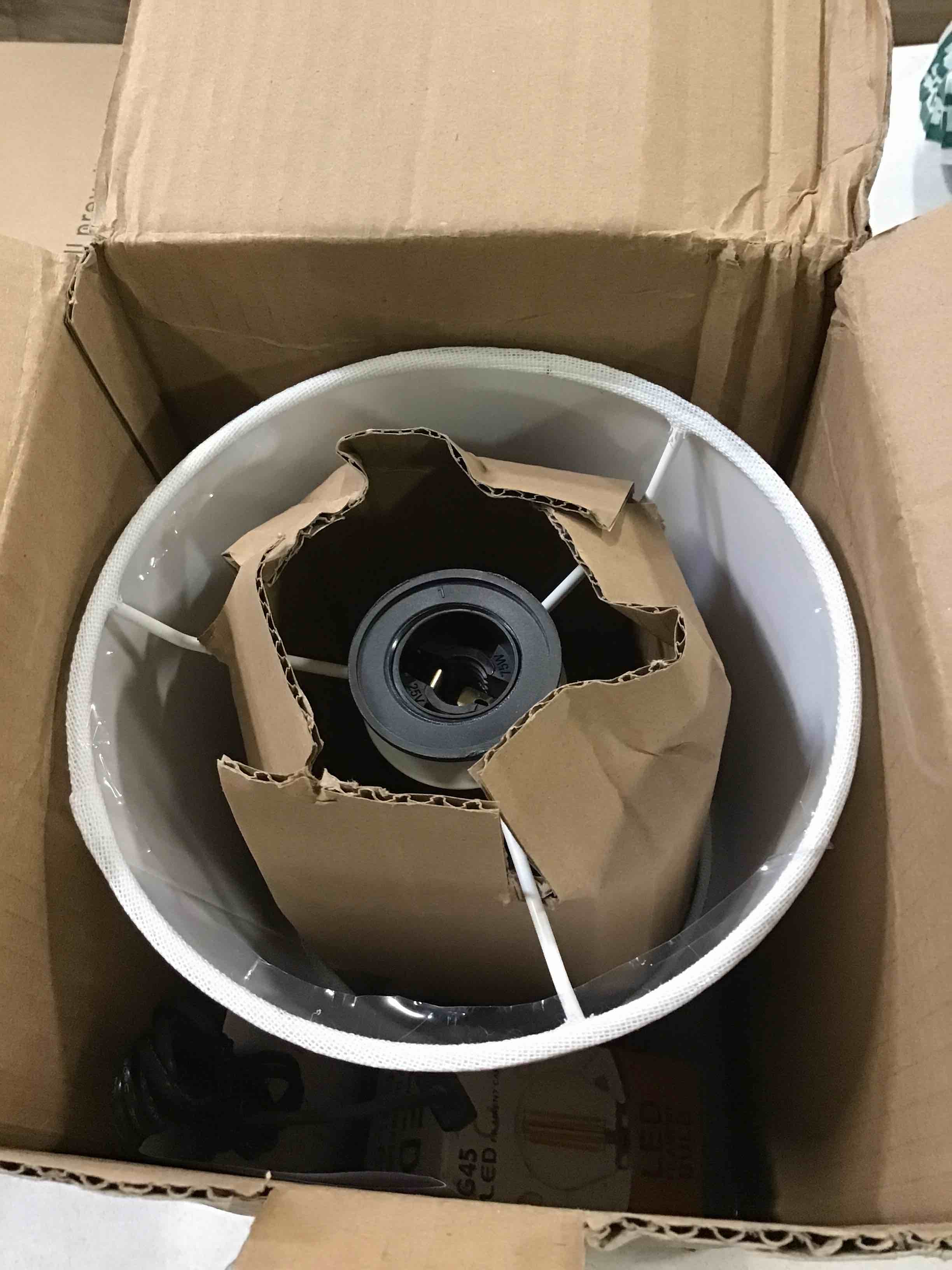 https://s3.amazonaws.com/lotting-images-prod/bidfta/RED6475976_1717507876397.jpeg