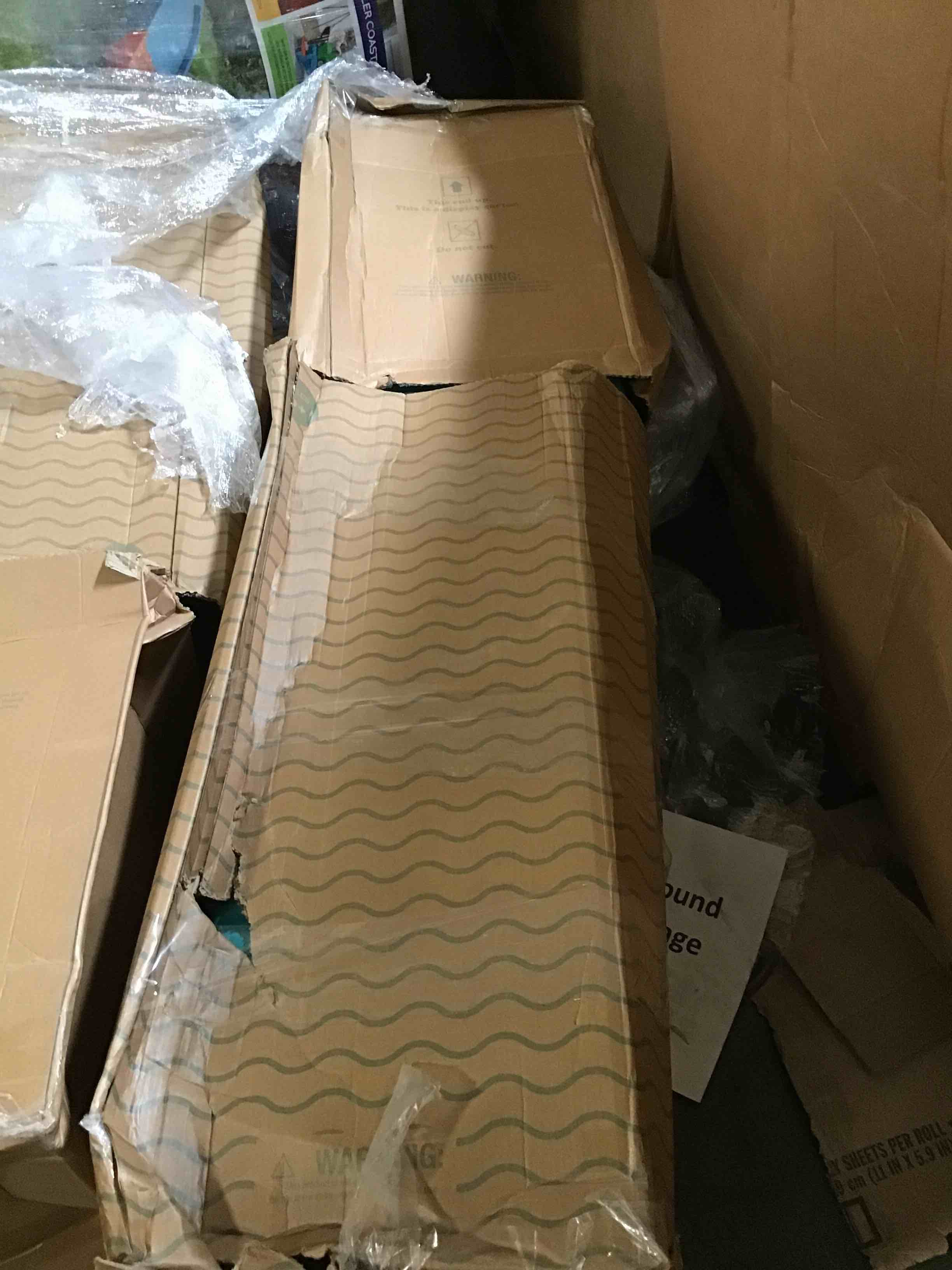https://s3.amazonaws.com/lotting-images-prod/bidfta/RED6476101_1717527670181.jpeg
