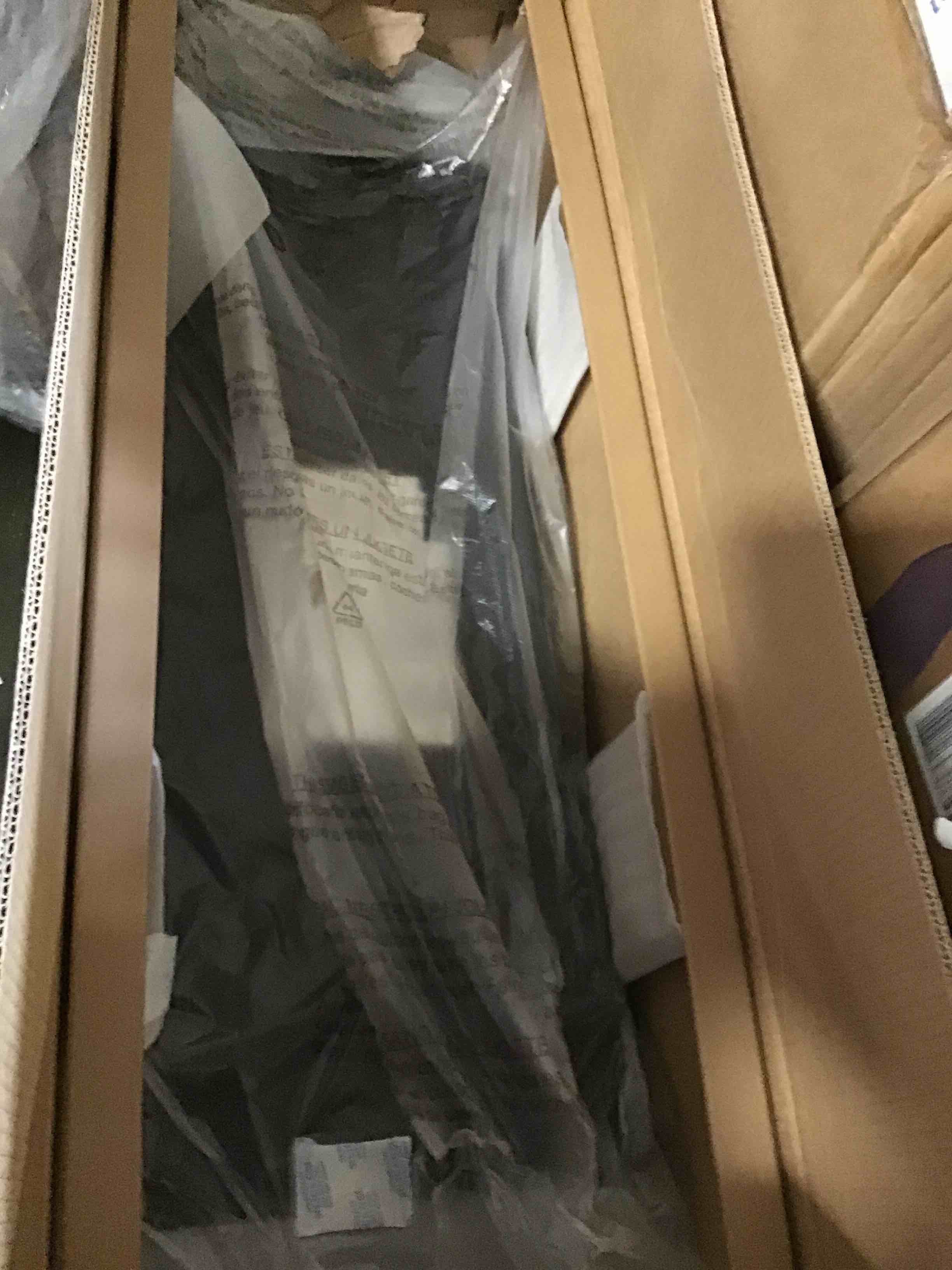 https://s3.amazonaws.com/lotting-images-prod/bidfta/RED6476127_1717530550631.jpeg
