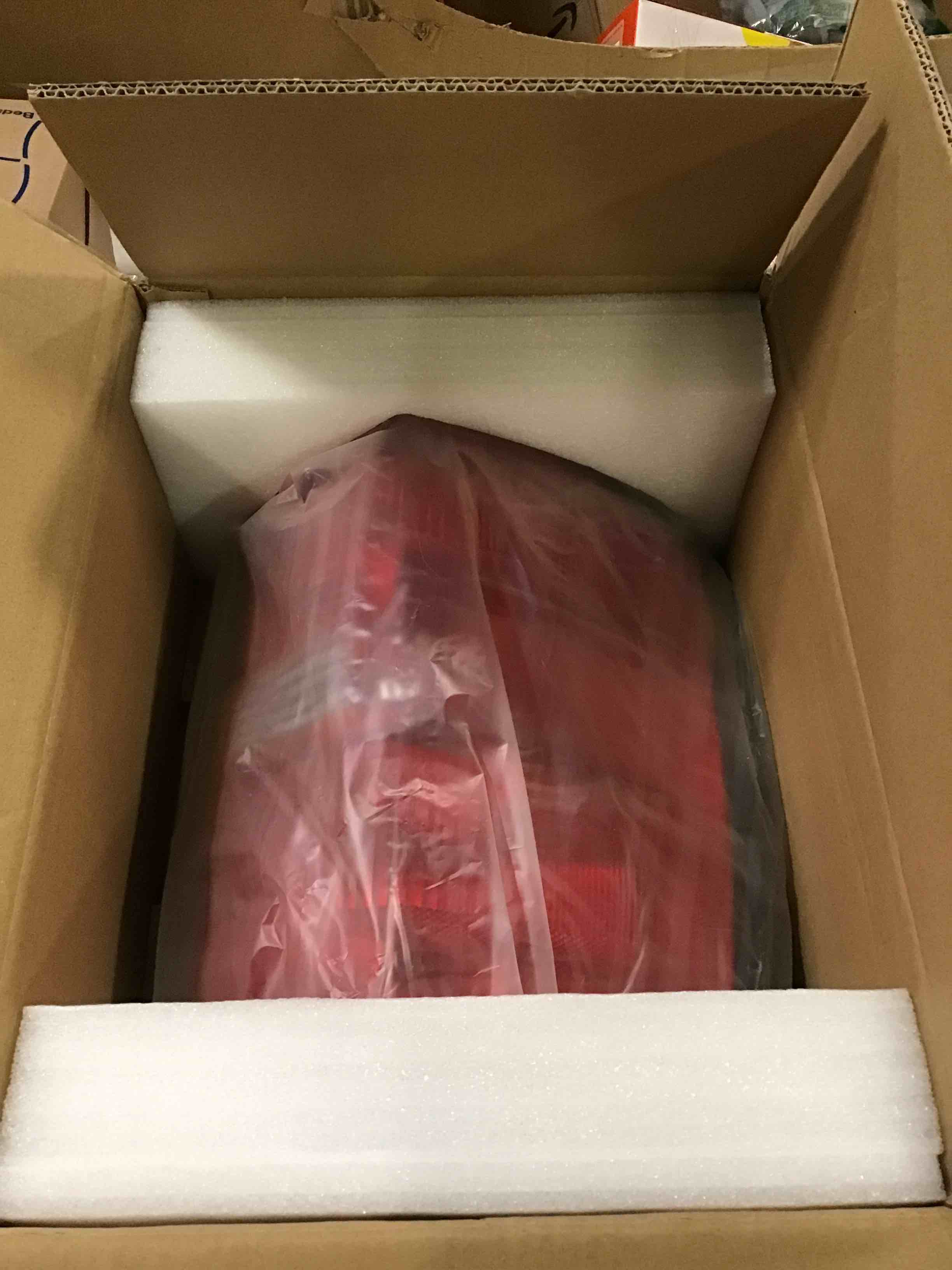 https://s3.amazonaws.com/lotting-images-prod/bidfta/RED6476176_1717587860888.jpeg