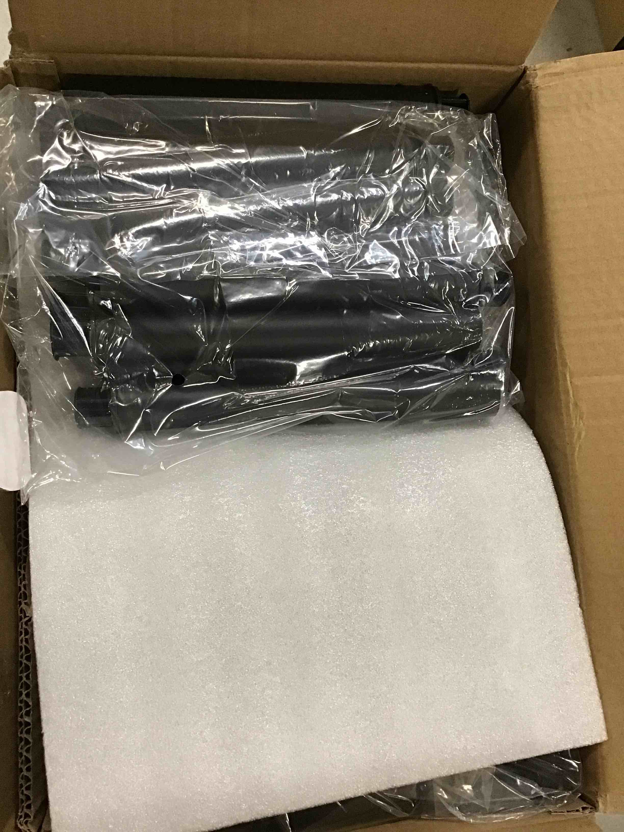 https://s3.amazonaws.com/lotting-images-prod/bidfta/RED6476183_1717588324062.jpeg
