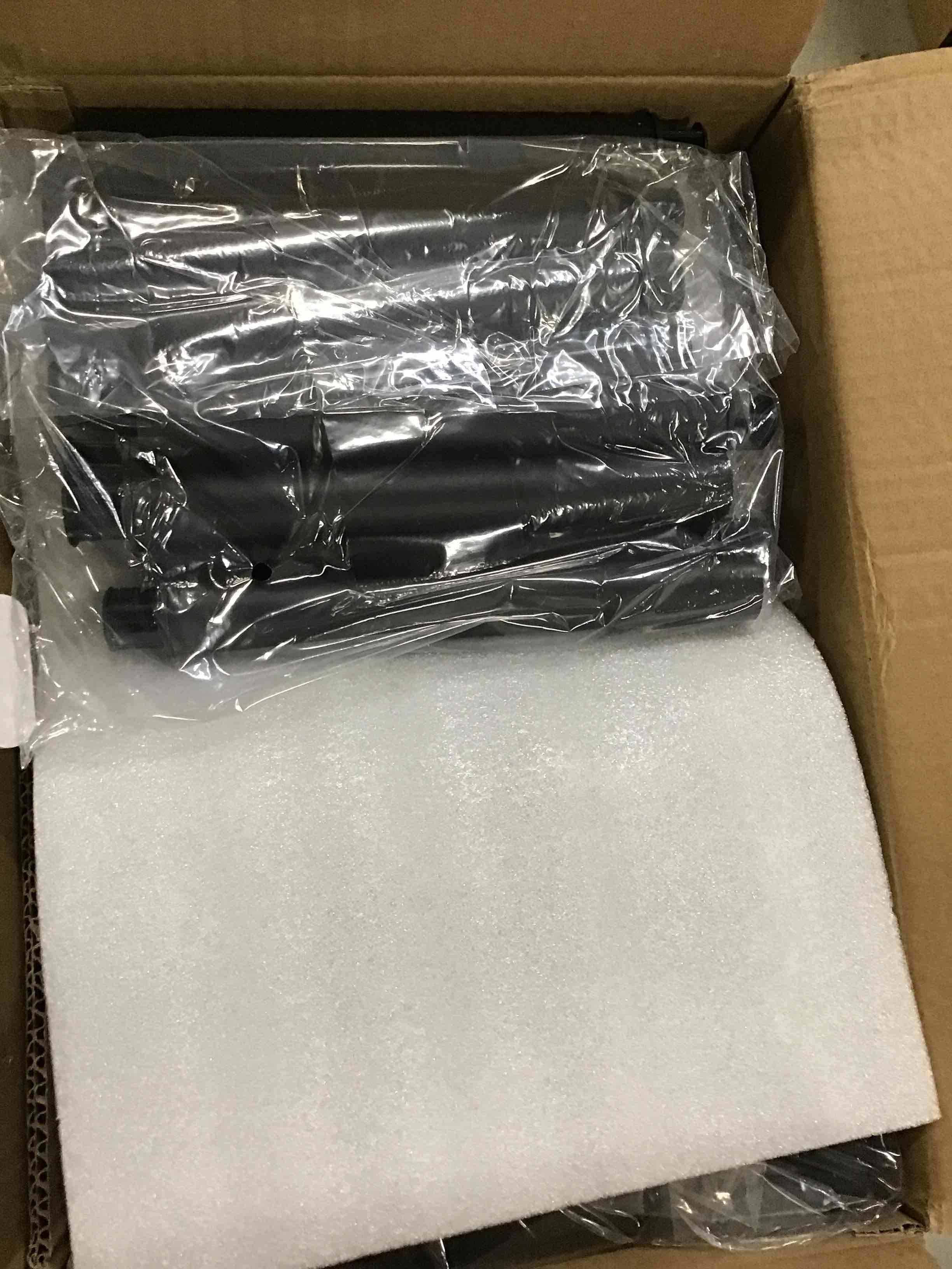 https://s3.amazonaws.com/lotting-images-prod/bidfta/RED6476183_1717588325082.jpeg