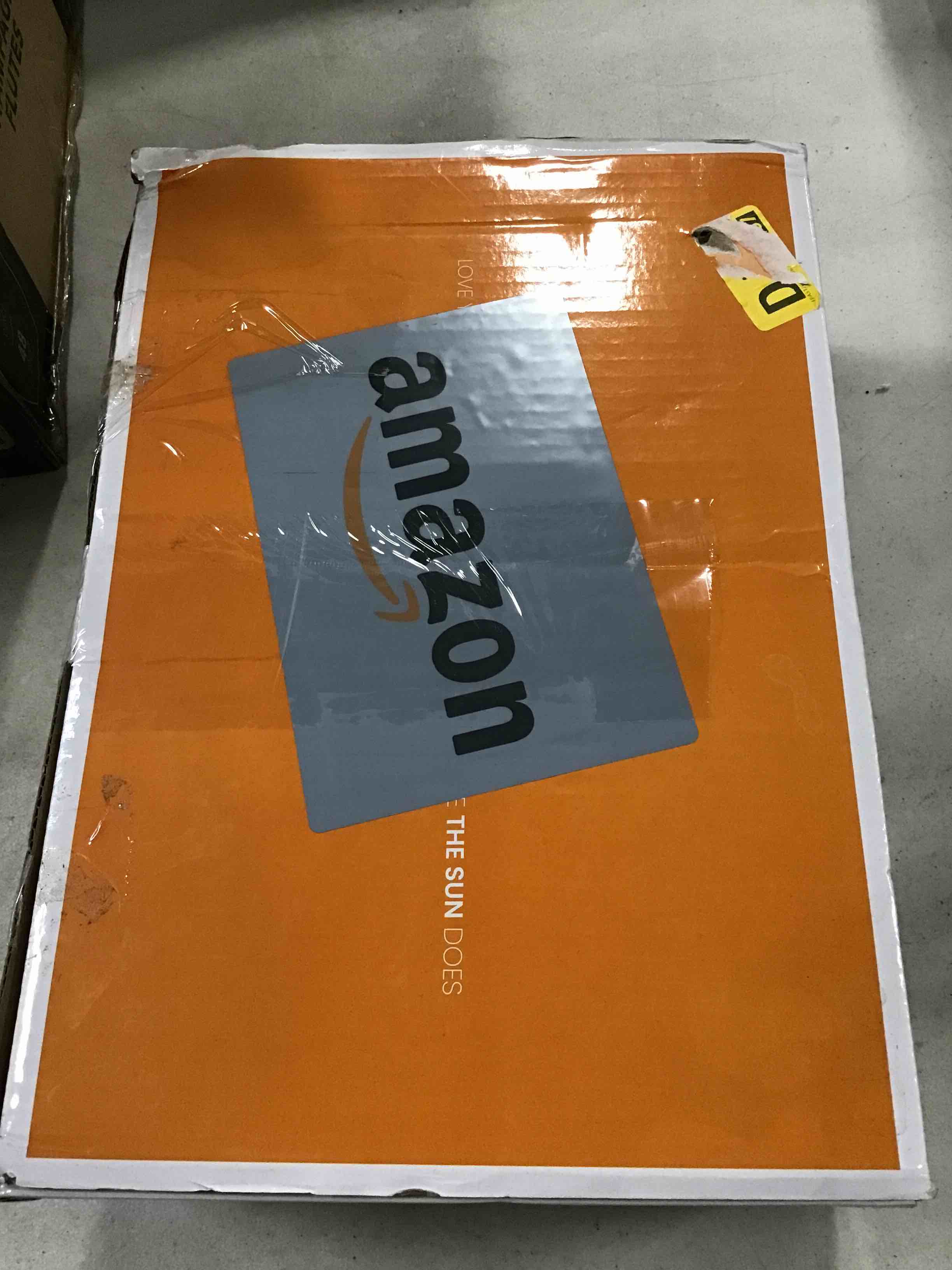 https://s3.amazonaws.com/lotting-images-prod/bidfta/RED6476183_1717588345885.jpeg