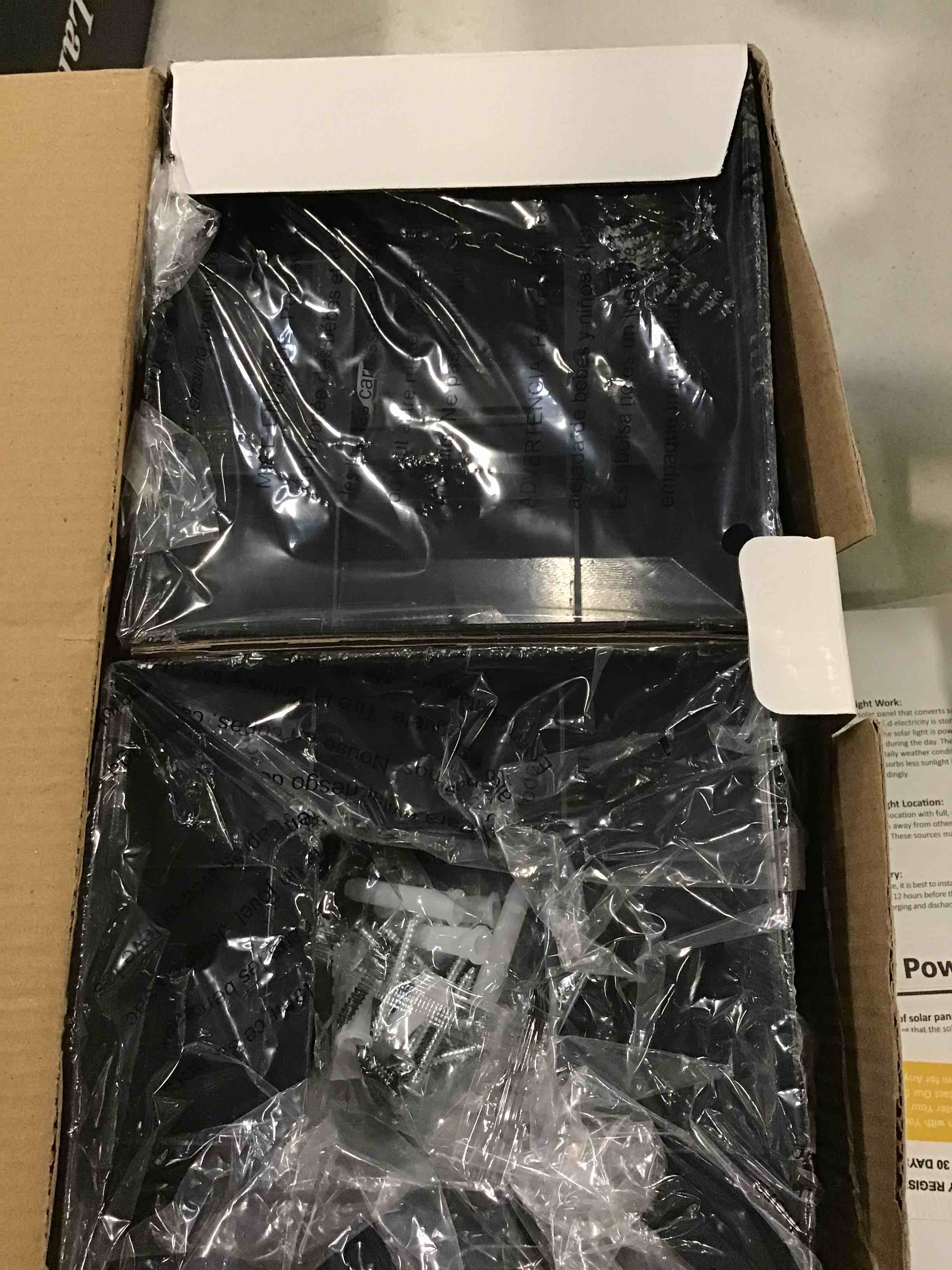 https://s3.amazonaws.com/lotting-images-prod/bidfta/RED6476213_1717590444631.jpeg