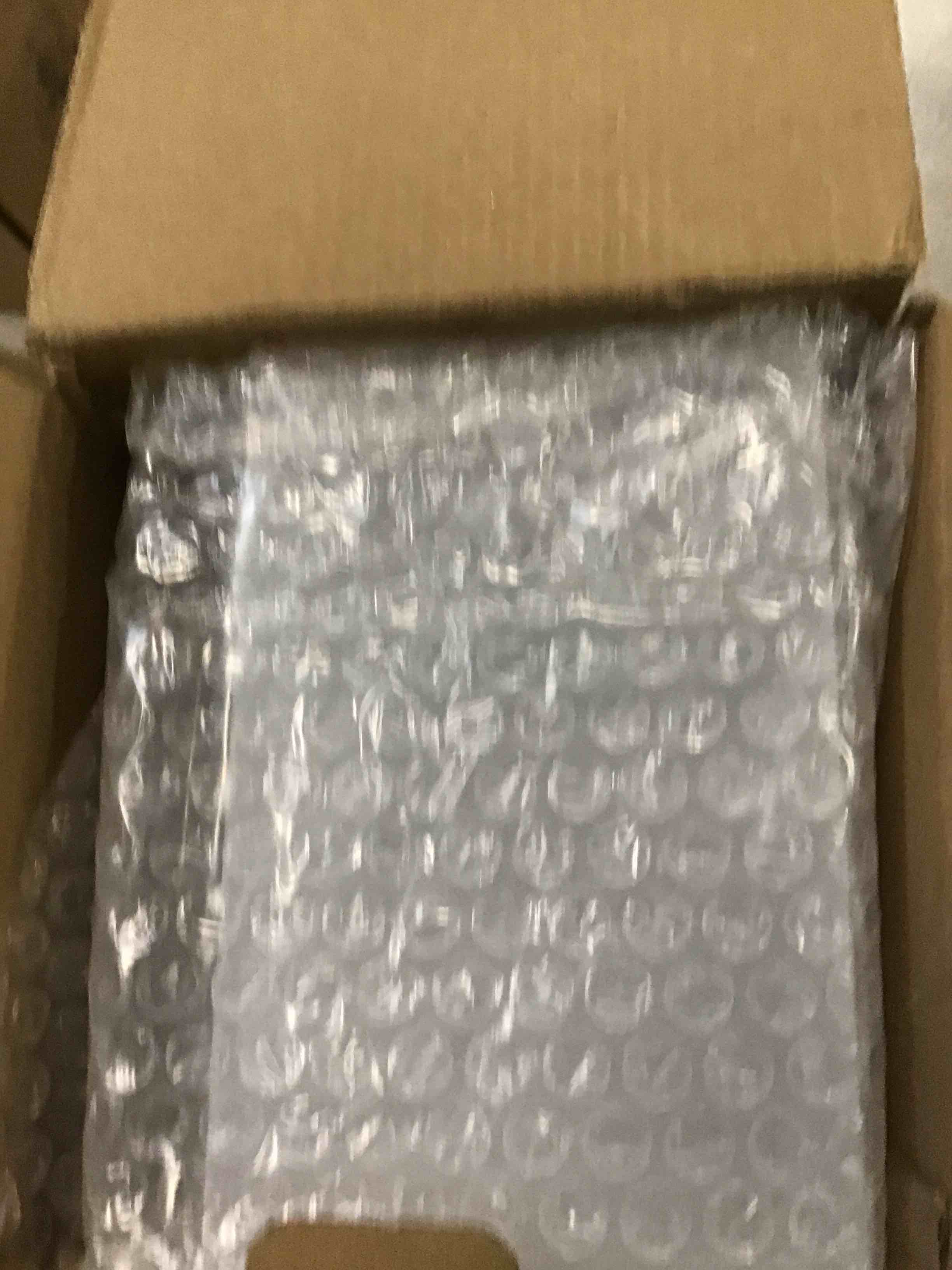 https://s3.amazonaws.com/lotting-images-prod/bidfta/RED6476236_1717591796392.jpeg