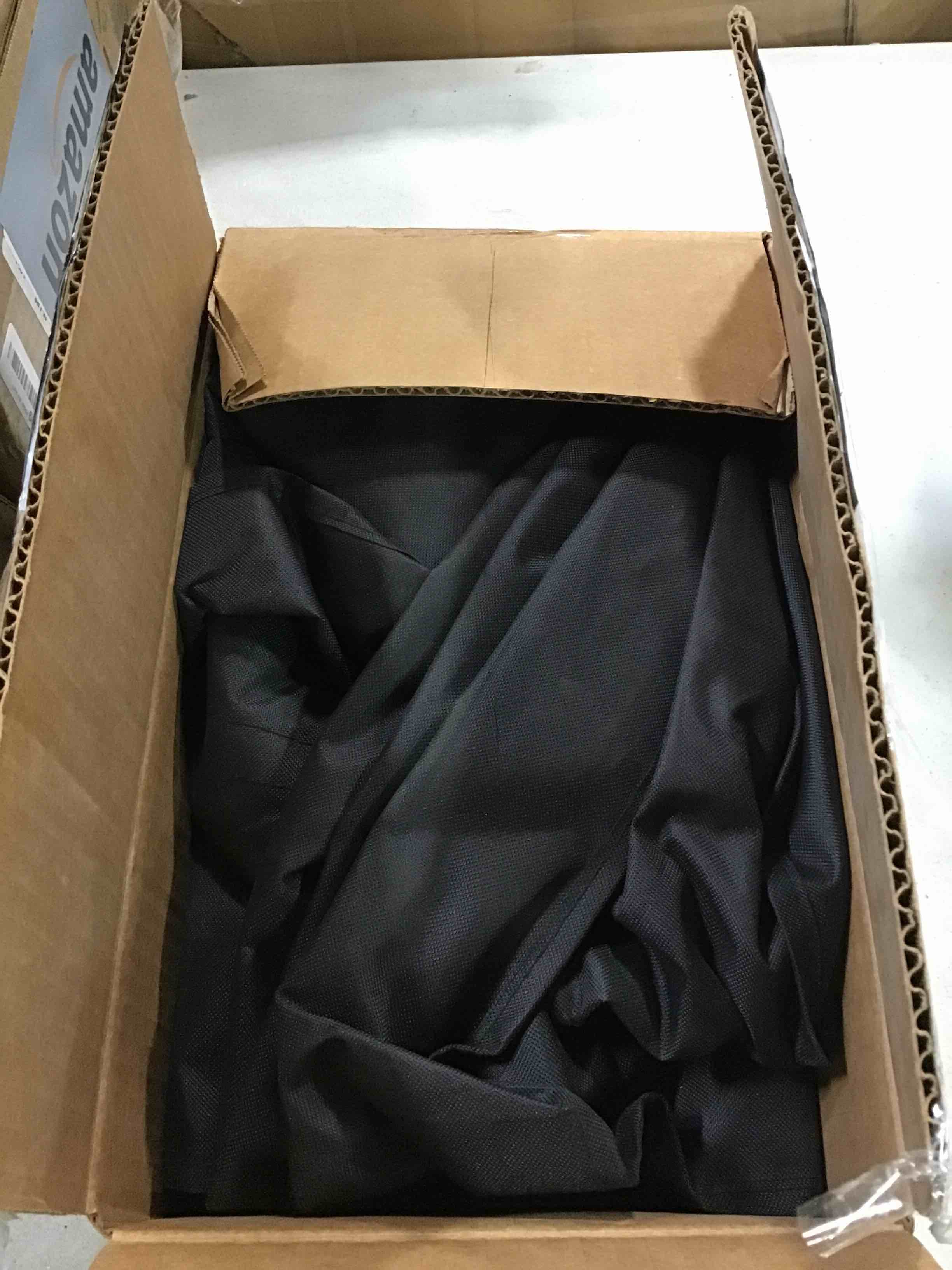 https://s3.amazonaws.com/lotting-images-prod/bidfta/RED6476241_1717592048323.jpeg