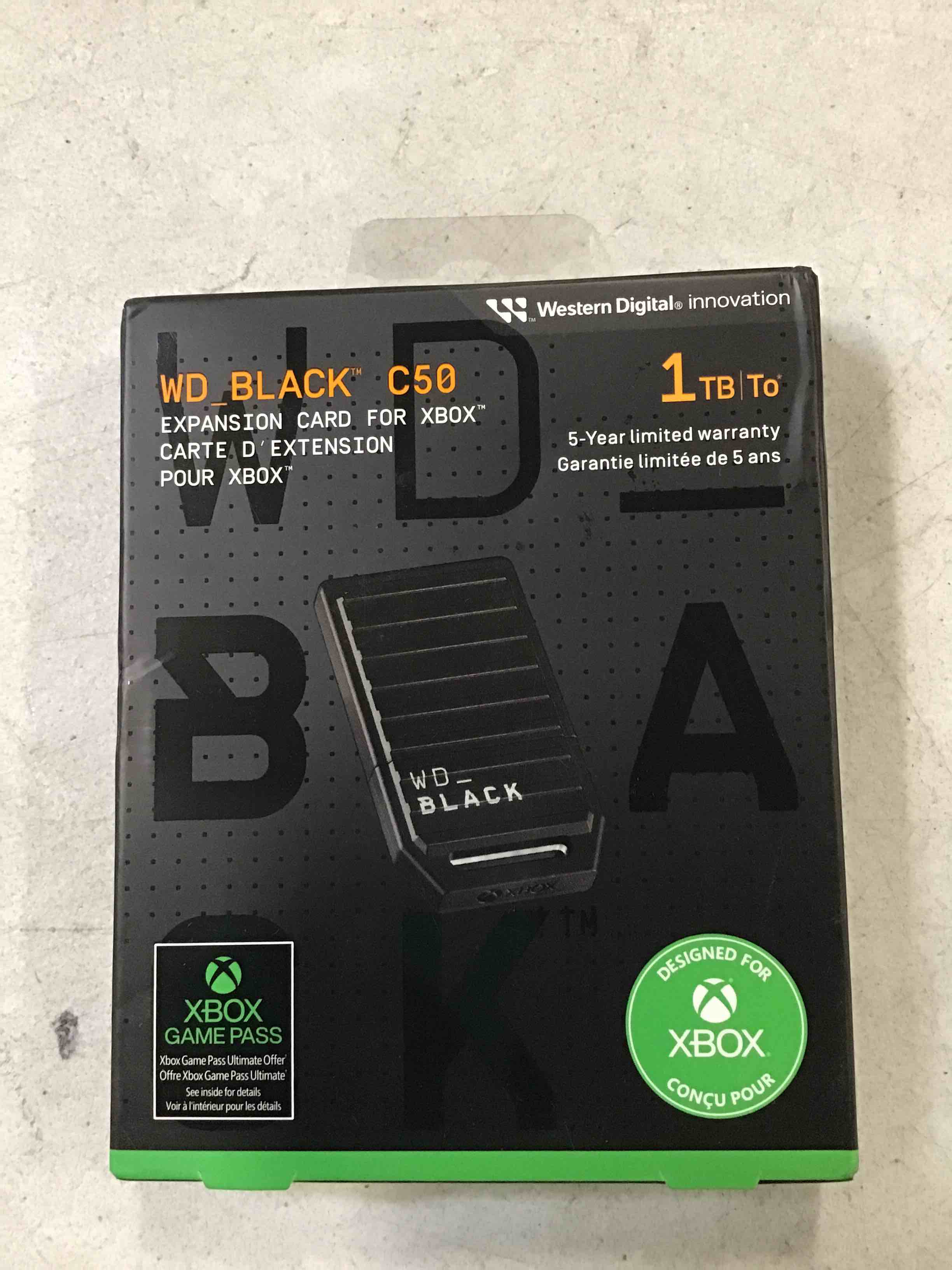 https://s3.amazonaws.com/lotting-images-prod/bidfta/RED6476316_1717600273583.jpeg