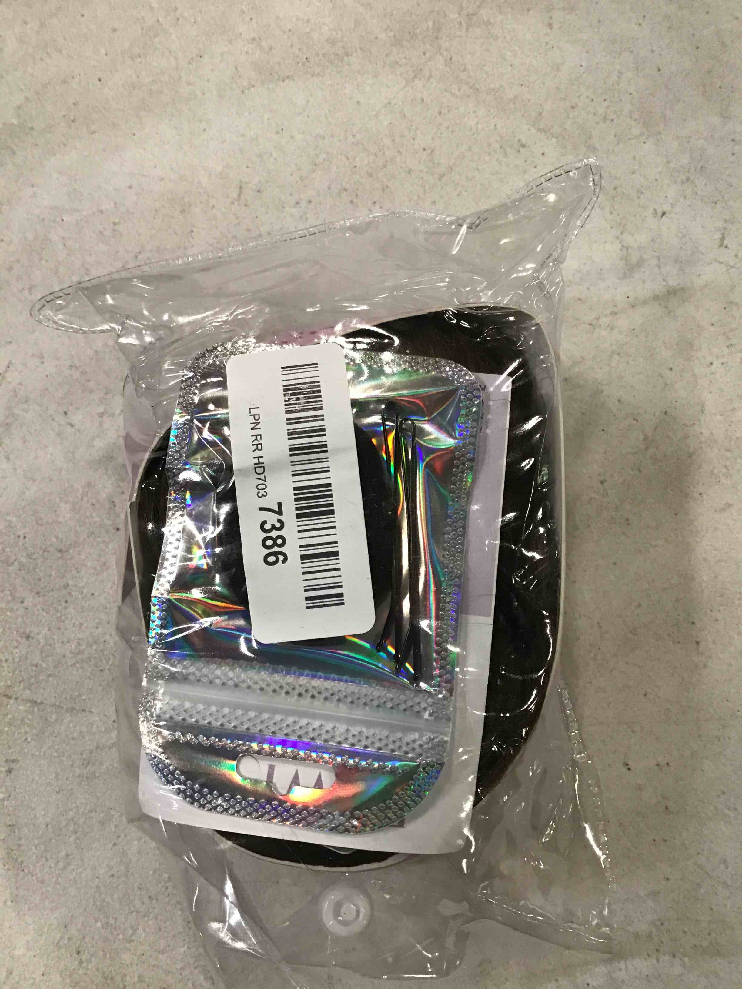 https://s3.amazonaws.com/lotting-images-prod/bidfta/RED6476632_1717677990957.jpeg