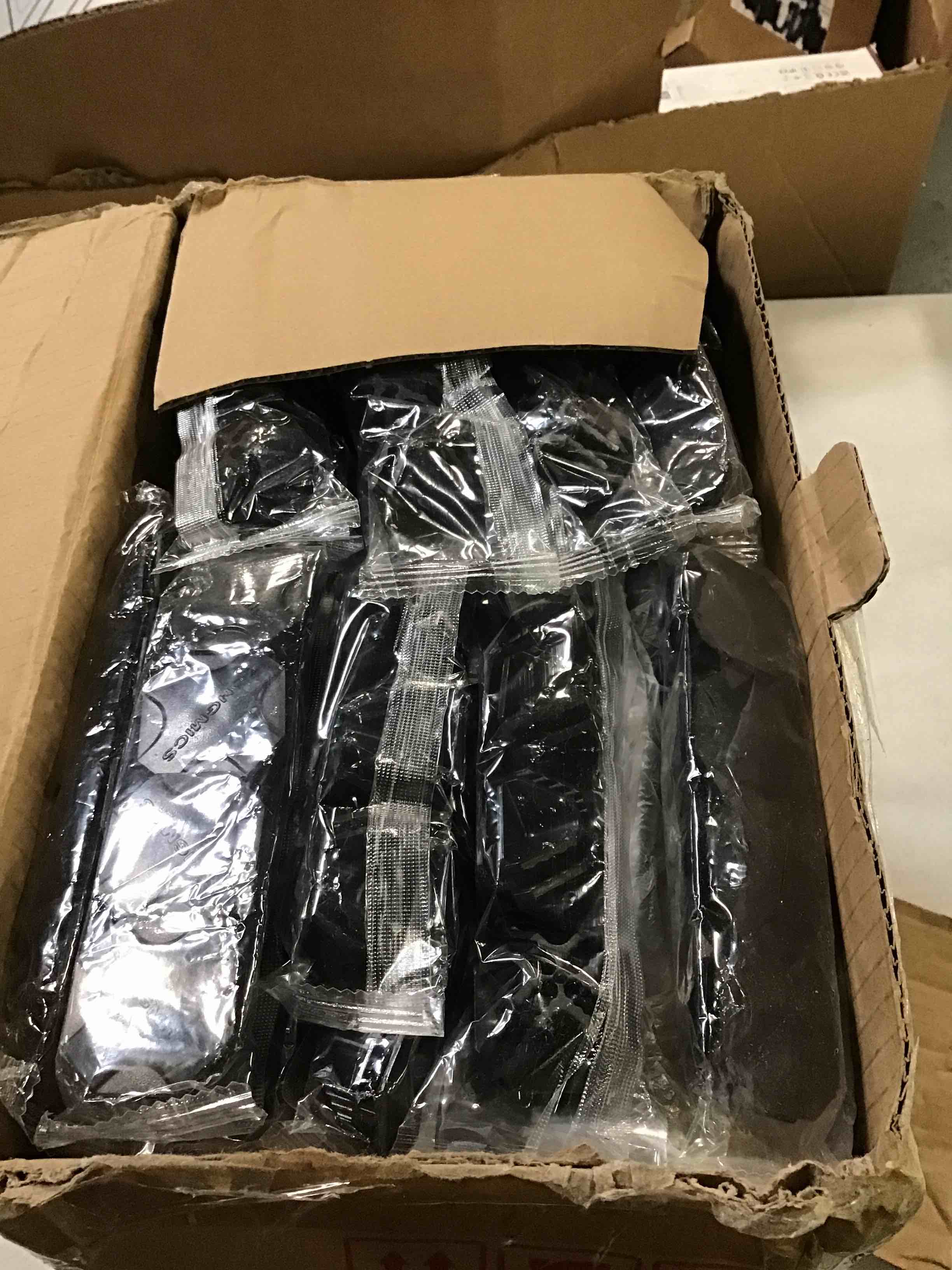 https://s3.amazonaws.com/lotting-images-prod/bidfta/RED6476664_1717680844486.jpeg