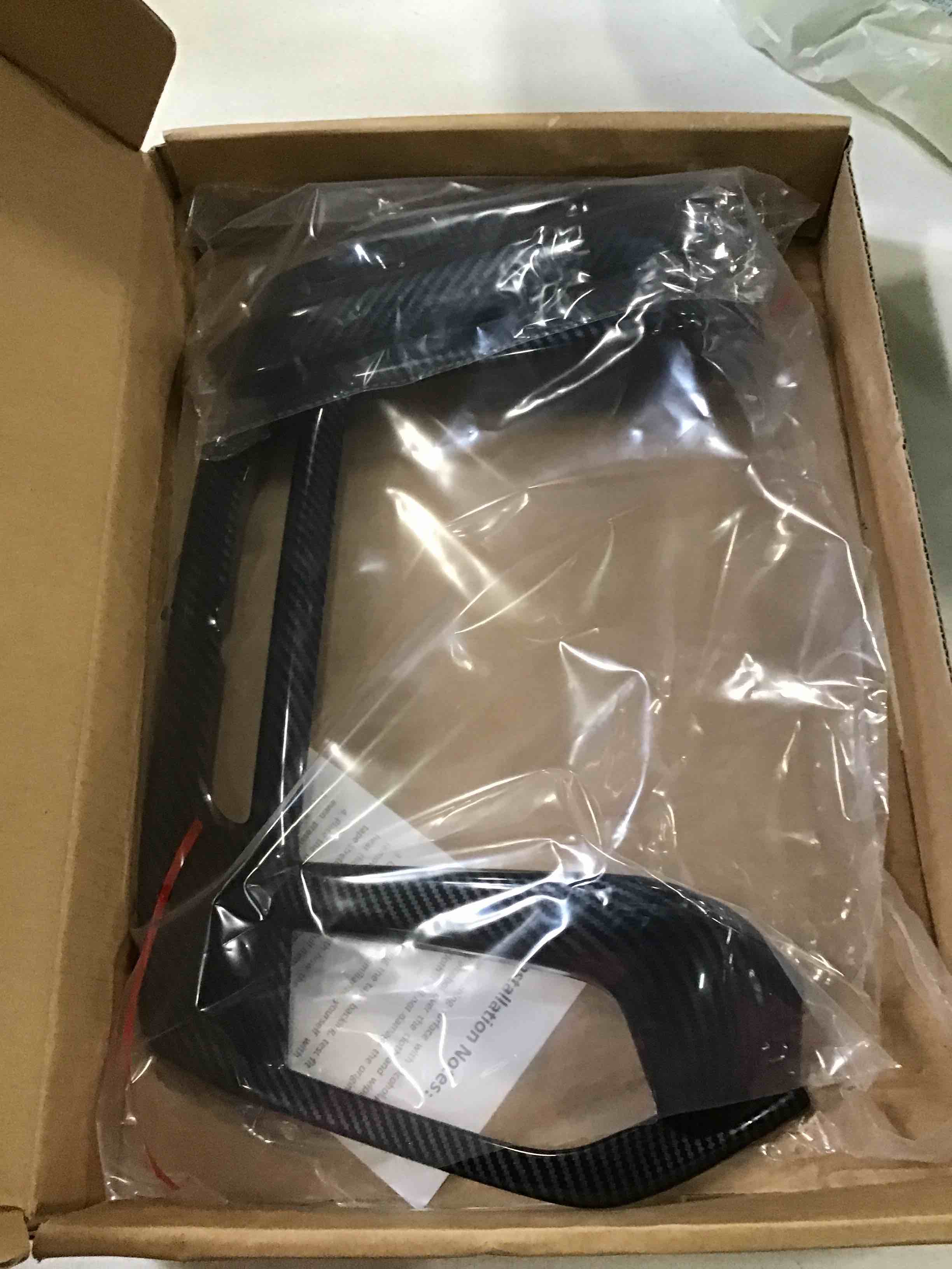 https://s3.amazonaws.com/lotting-images-prod/bidfta/RED6477126_1717771606084.jpeg