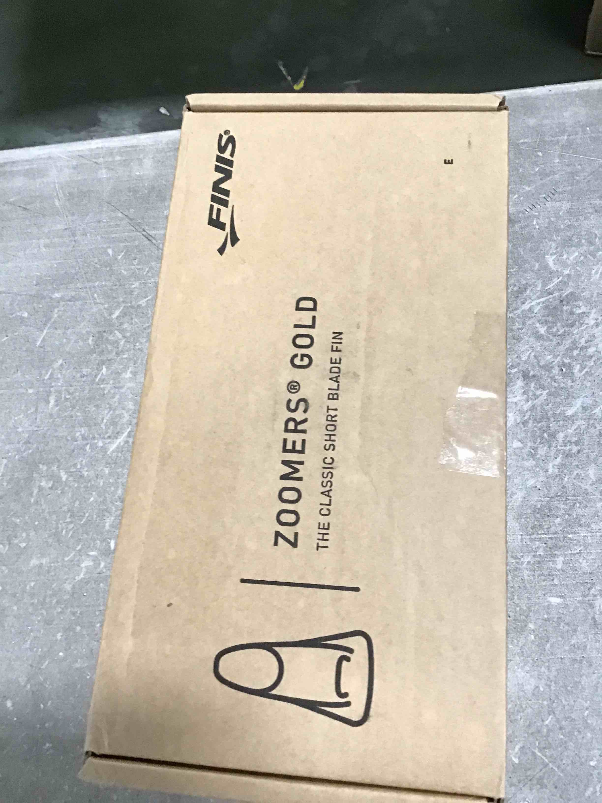 https://s3.amazonaws.com/lotting-images-prod/bidfta/RED6477429_1717850250708.jpeg