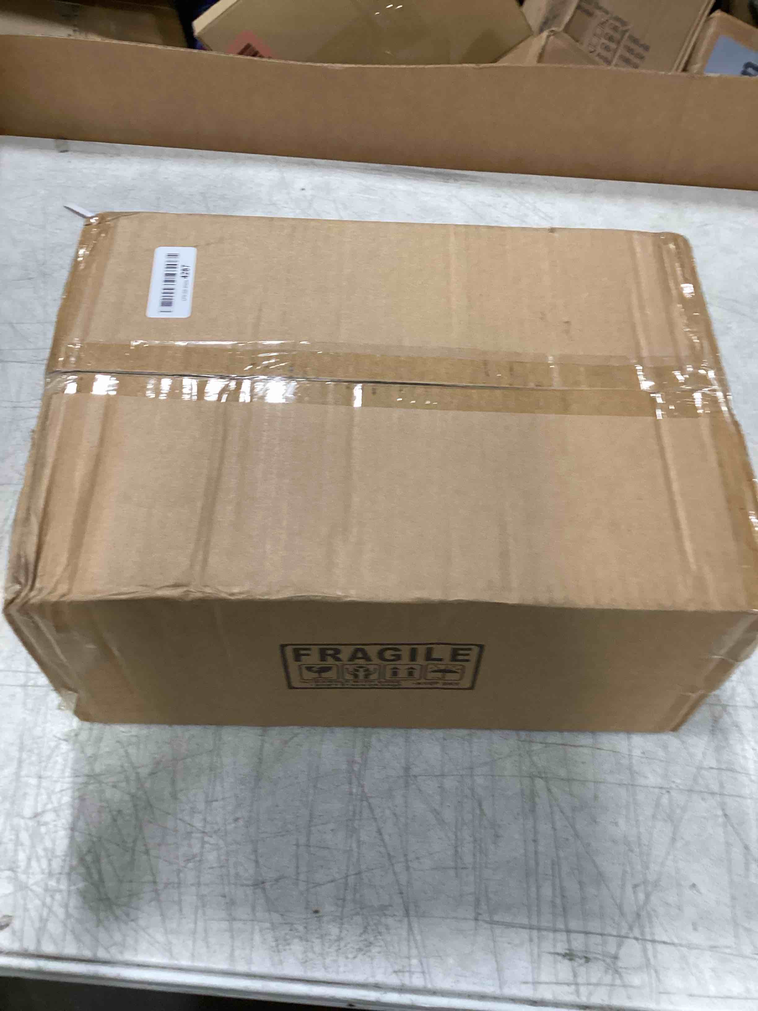 https://s3.amazonaws.com/lotting-images-prod/bidfta/RED6477753_1717593614823.jpeg