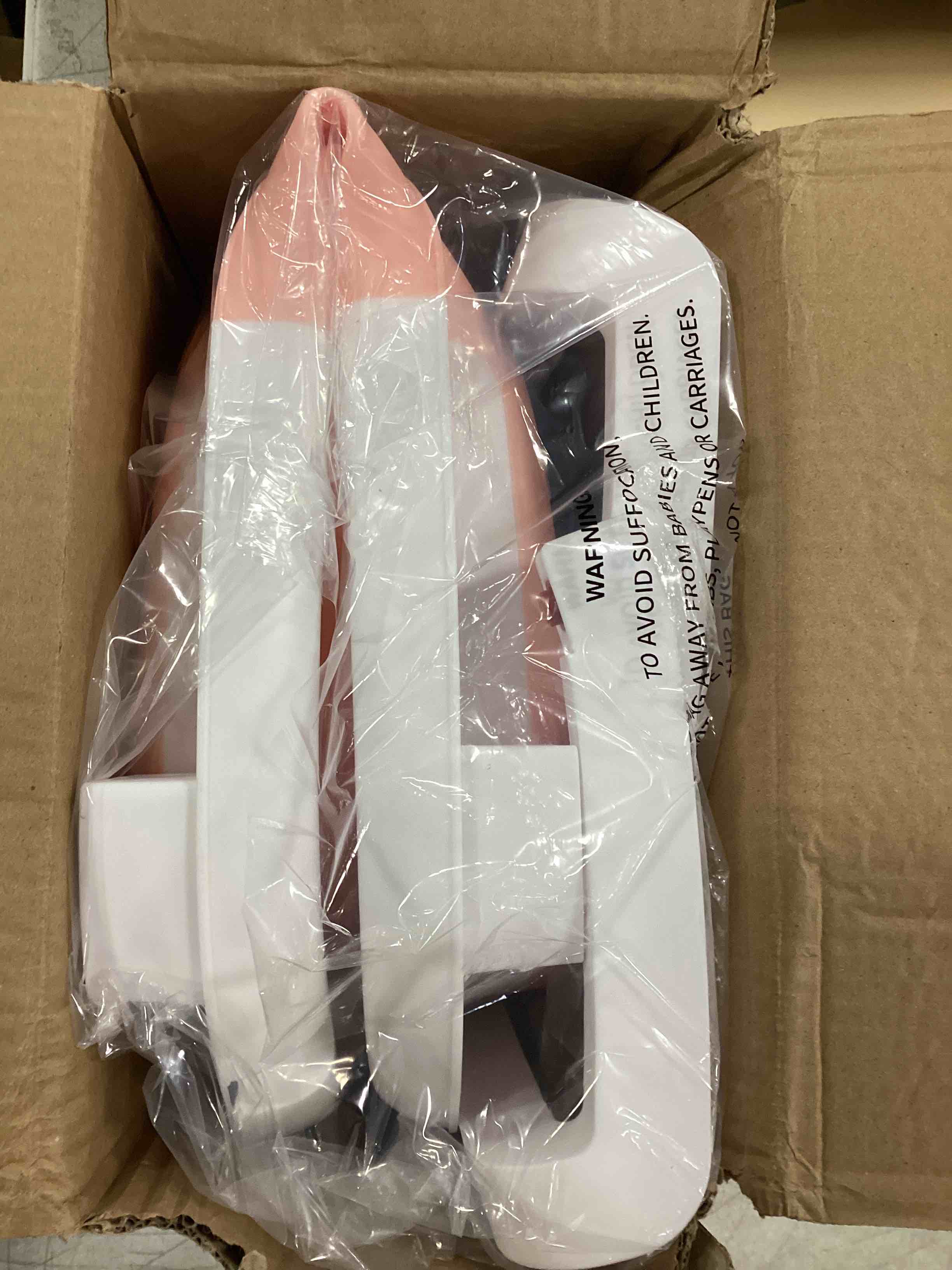 https://s3.amazonaws.com/lotting-images-prod/bidfta/RED6478418_1717847811896.jpeg