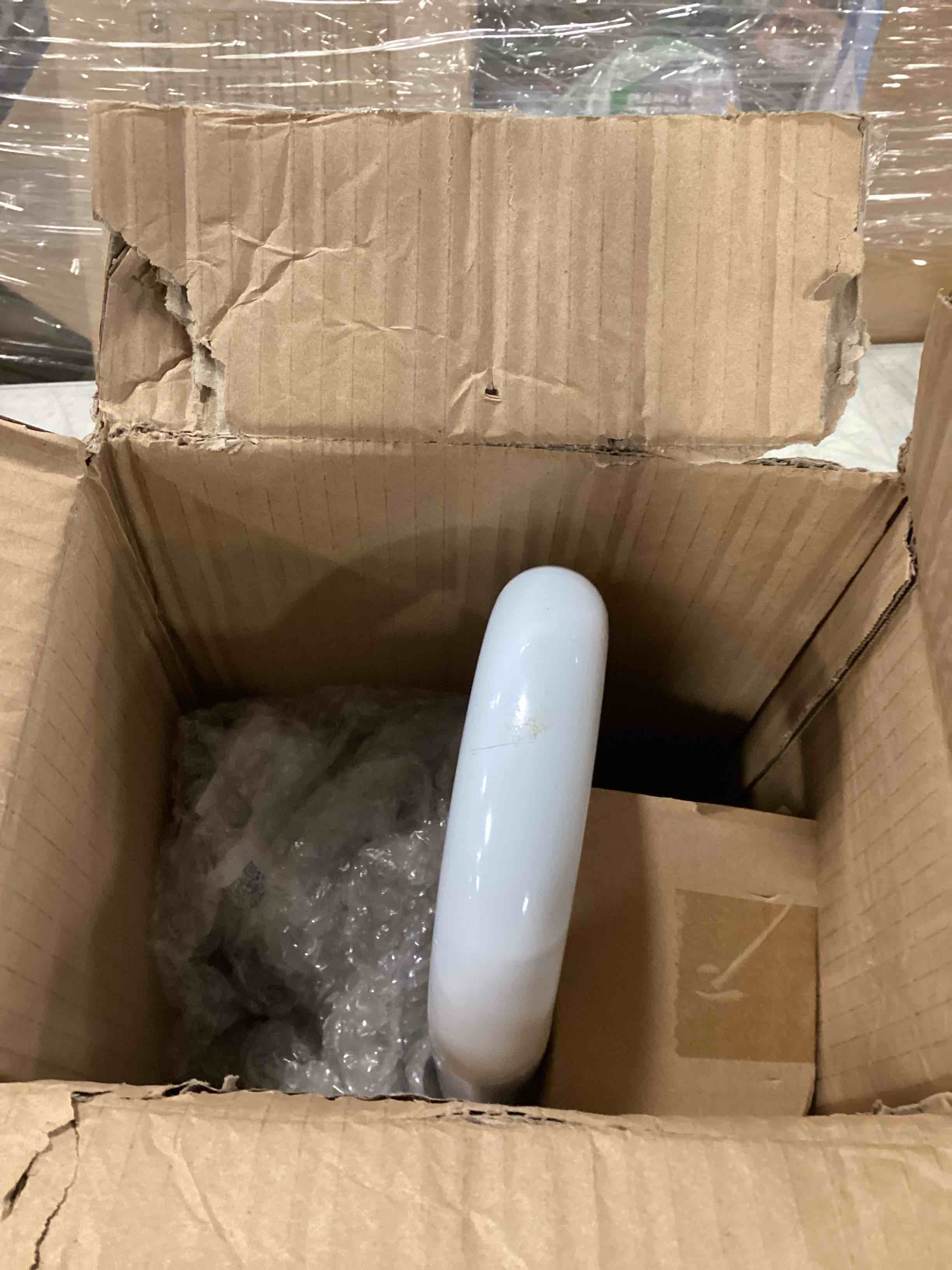 https://s3.amazonaws.com/lotting-images-prod/bidfta/RED6478476_1717855288102.jpeg