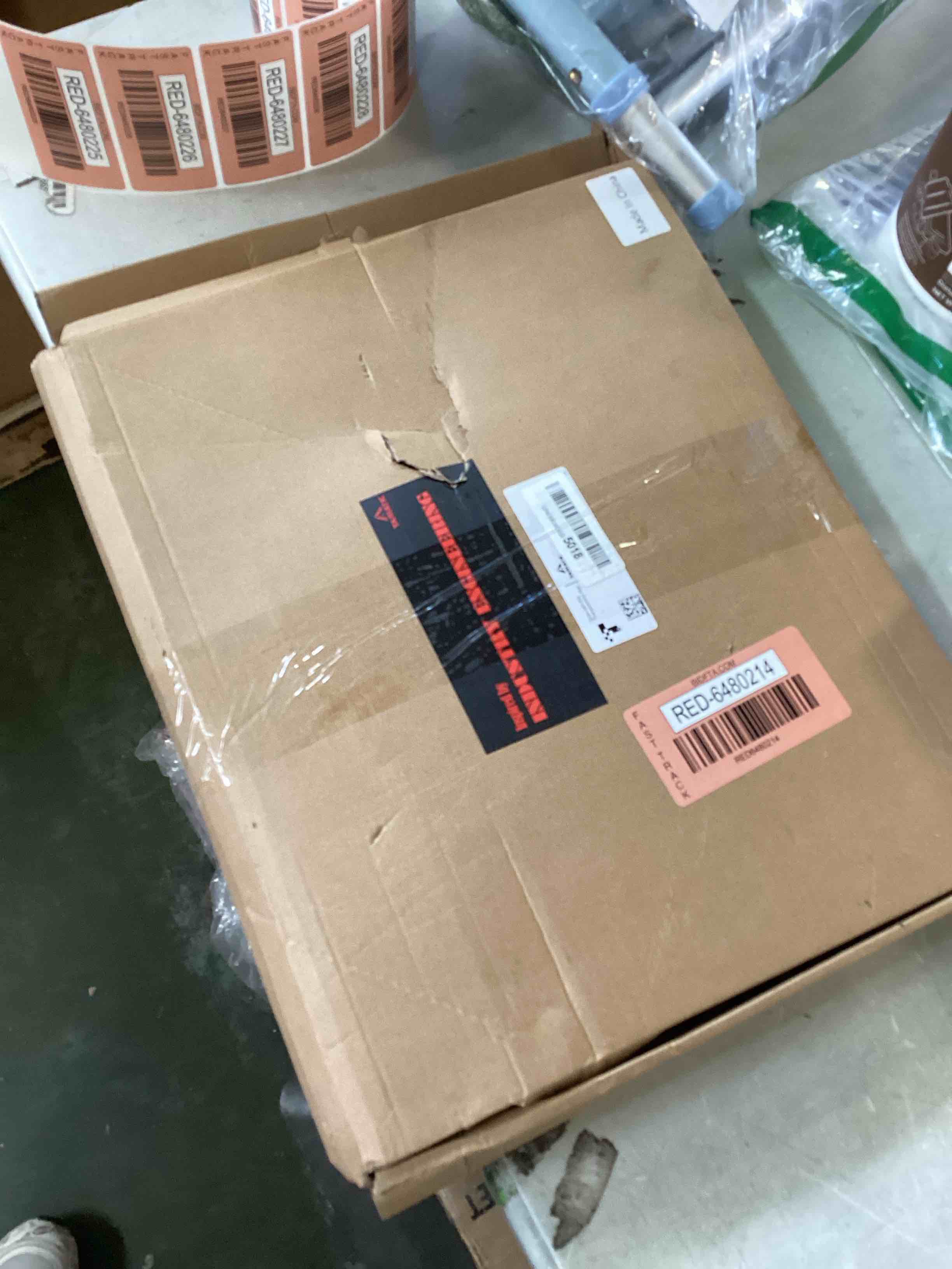 https://s3.amazonaws.com/lotting-images-prod/bidfta/RED6480214_1717780197754.jpeg