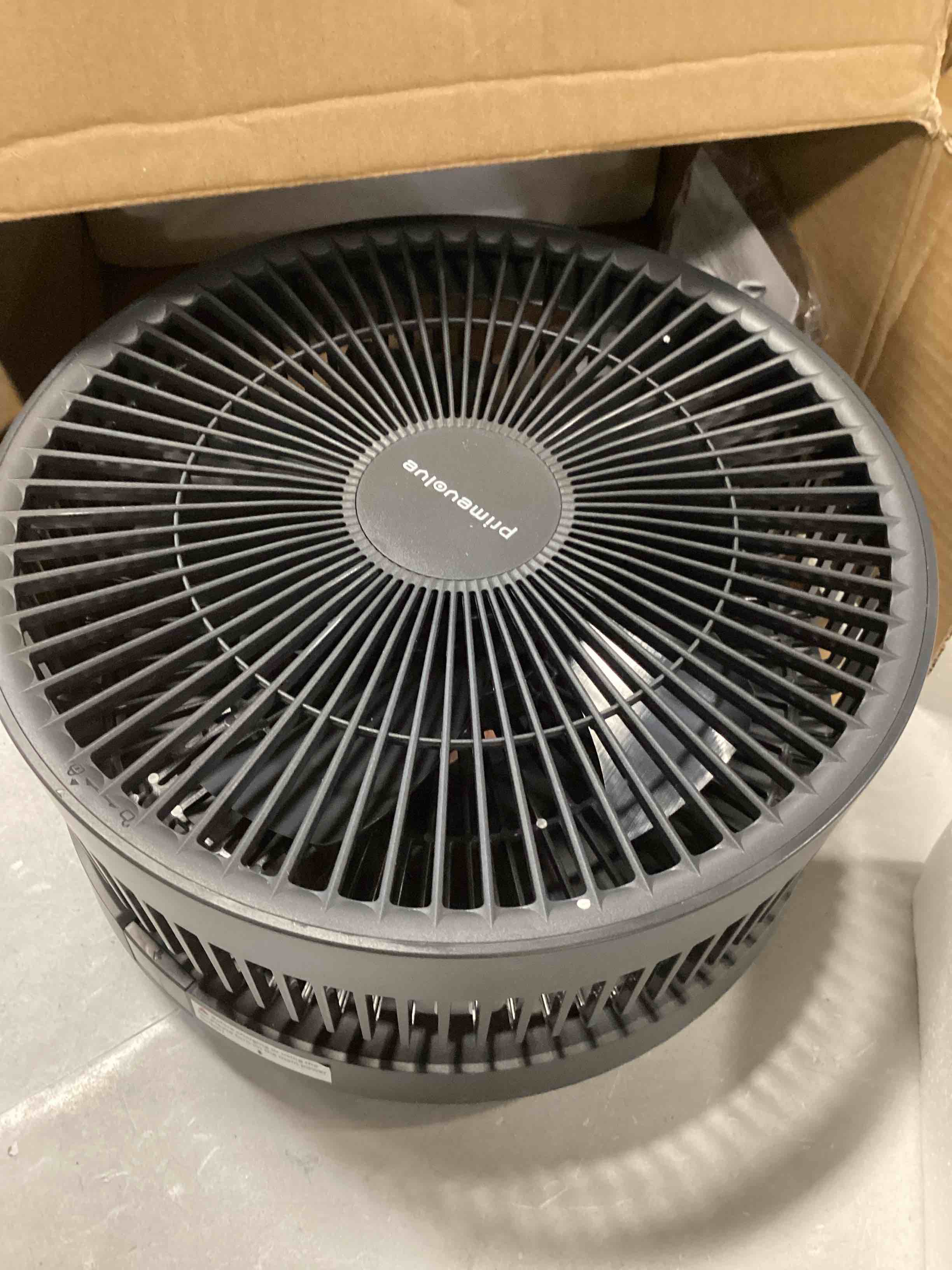 https://s3.amazonaws.com/lotting-images-prod/bidfta/RED6480861_1717602024127.jpeg