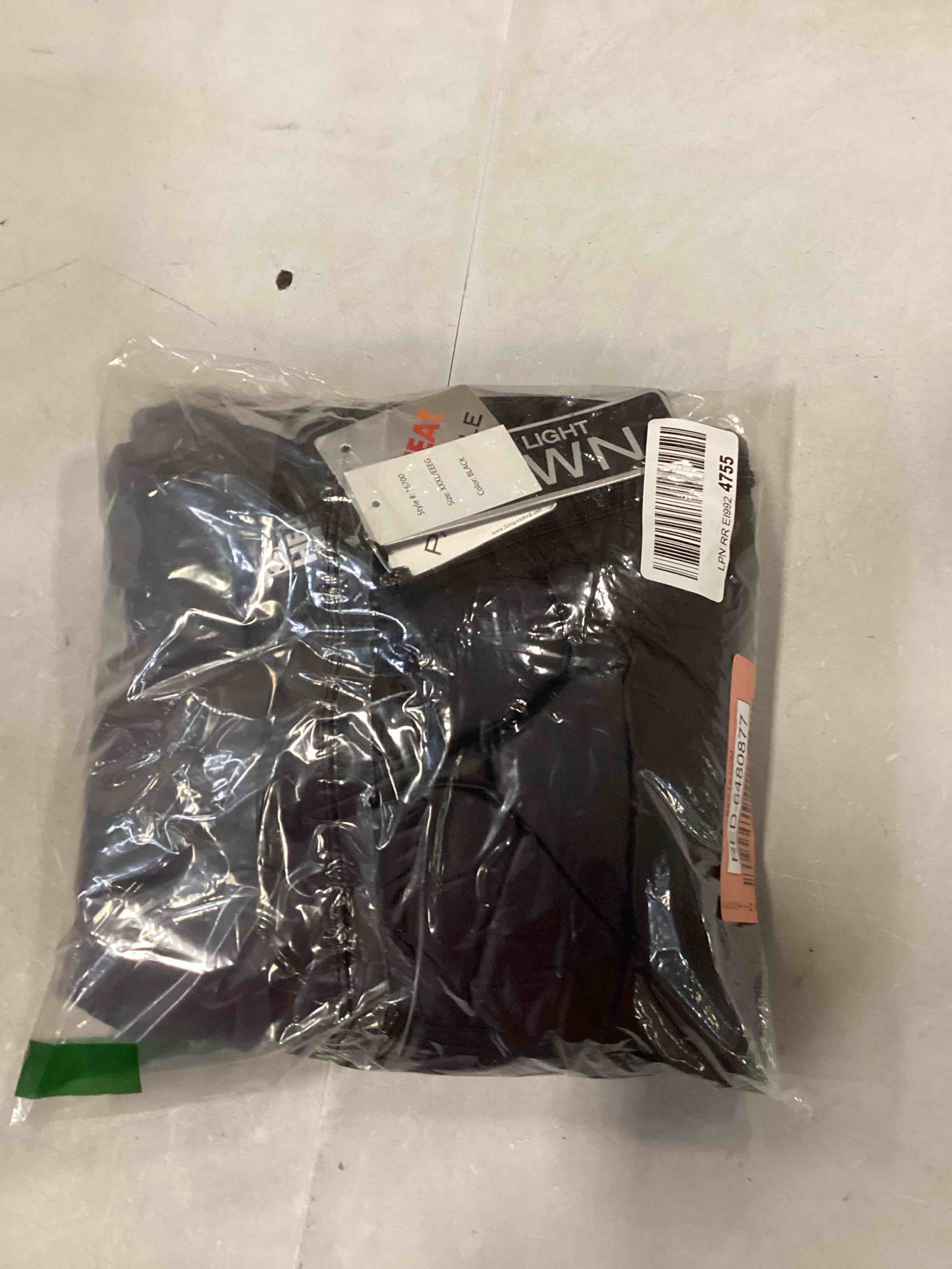 https://s3.amazonaws.com/lotting-images-prod/bidfta/RED6480877_1717606119112.jpeg