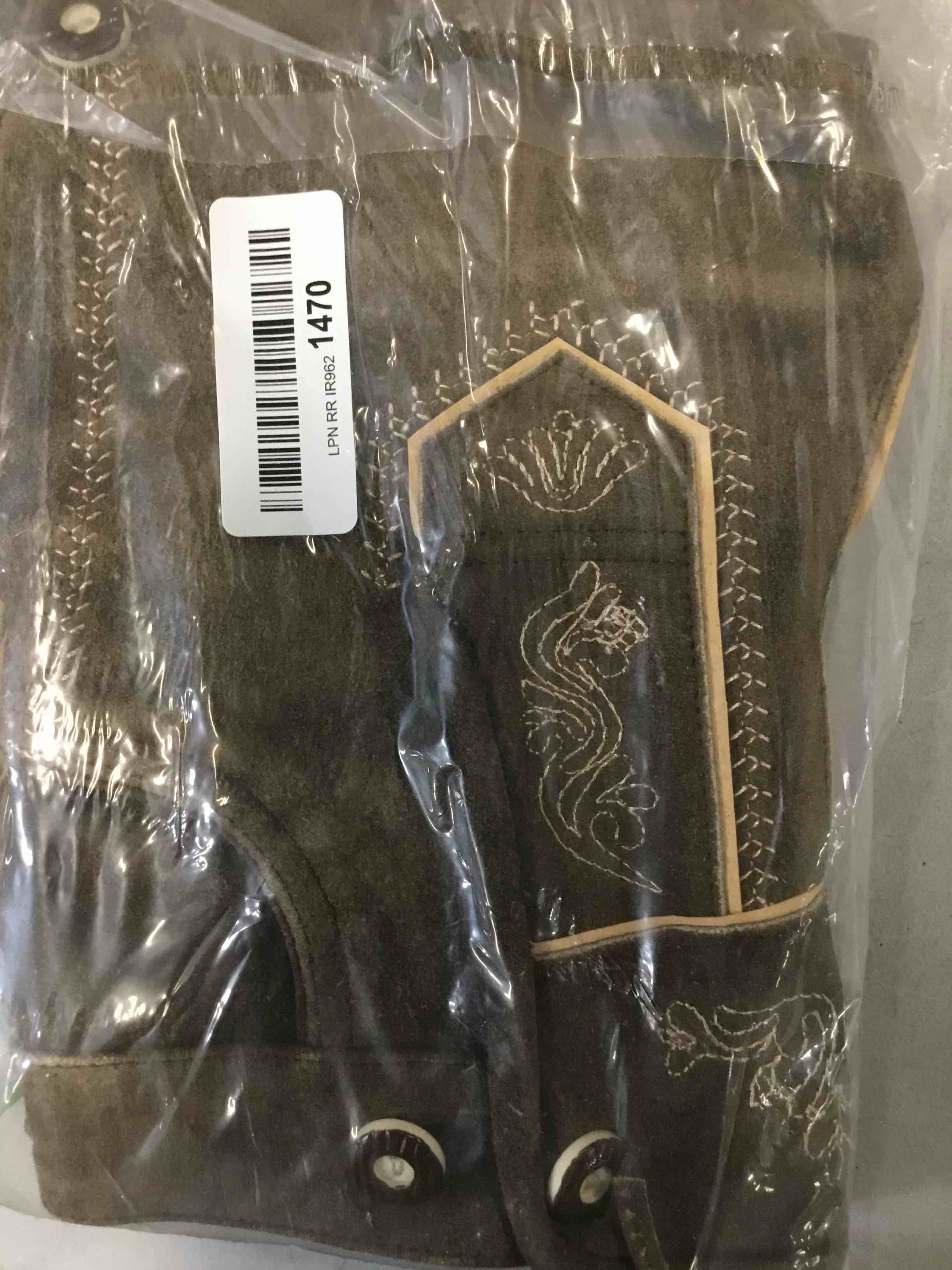 https://s3.amazonaws.com/lotting-images-prod/bidfta/RED6481233_1717782713881.jpeg