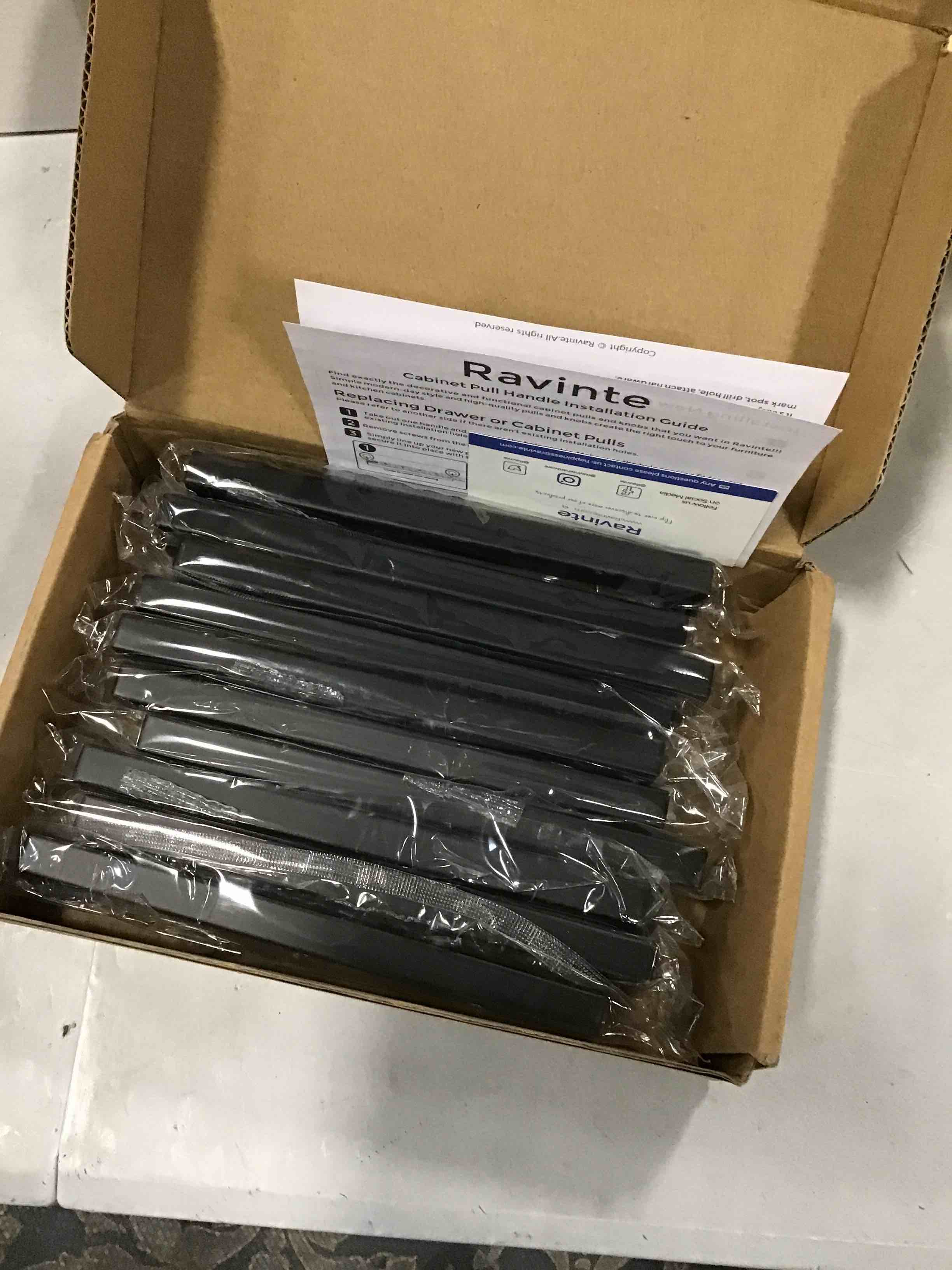 https://s3.amazonaws.com/lotting-images-prod/bidfta/RED6481507_1717863274855.jpeg