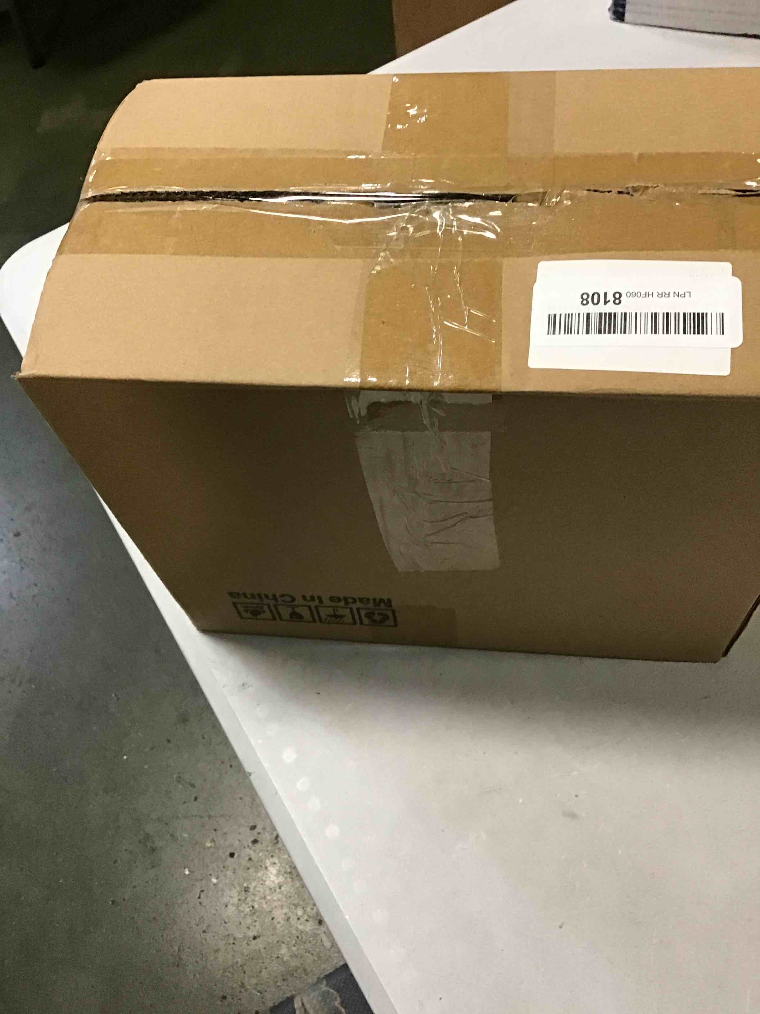 https://s3.amazonaws.com/lotting-images-prod/bidfta/RED6481530_1717864962078.jpeg