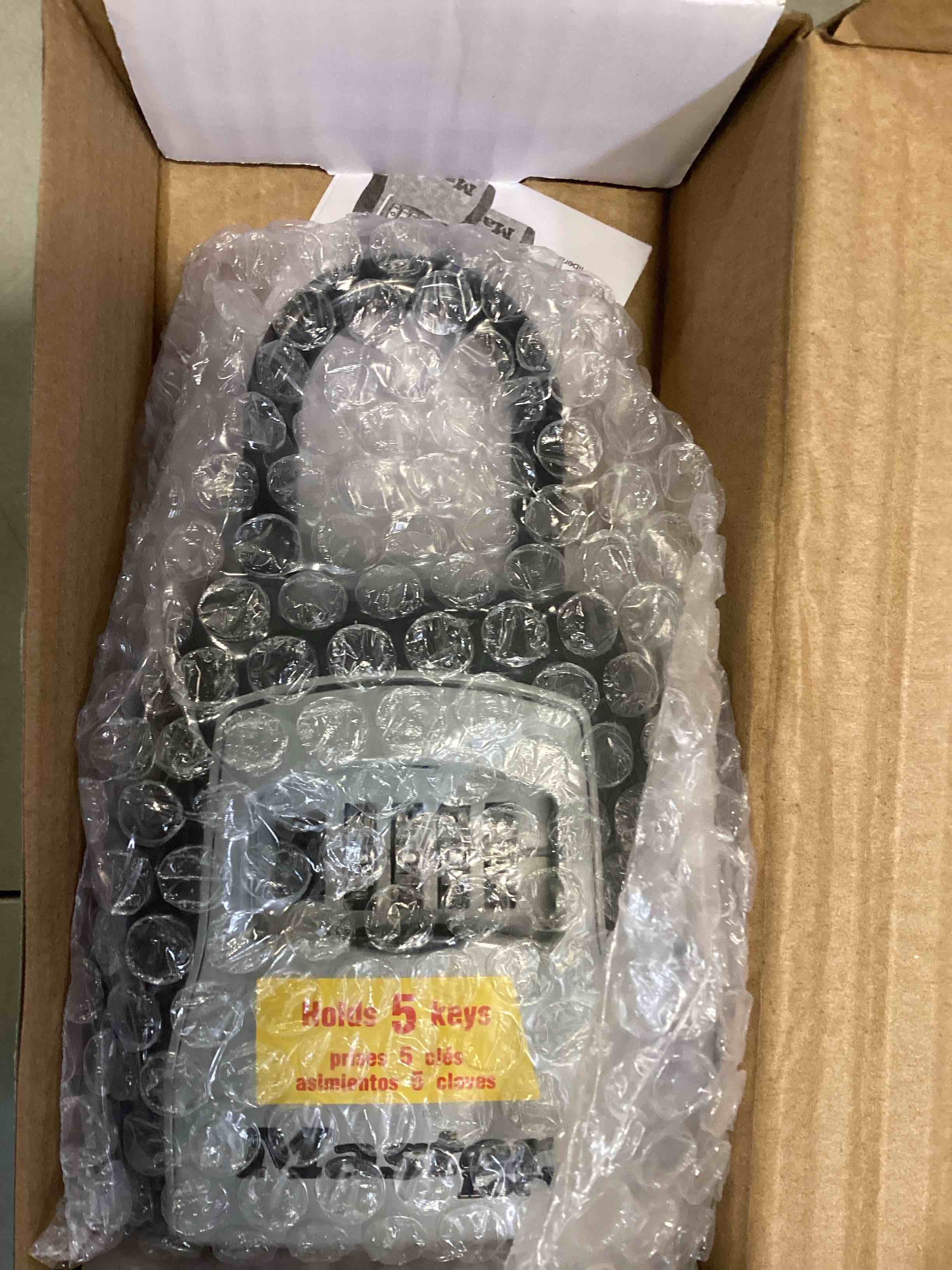 https://s3.amazonaws.com/lotting-images-prod/bidfta/RED6481969_1717093446306.jpeg