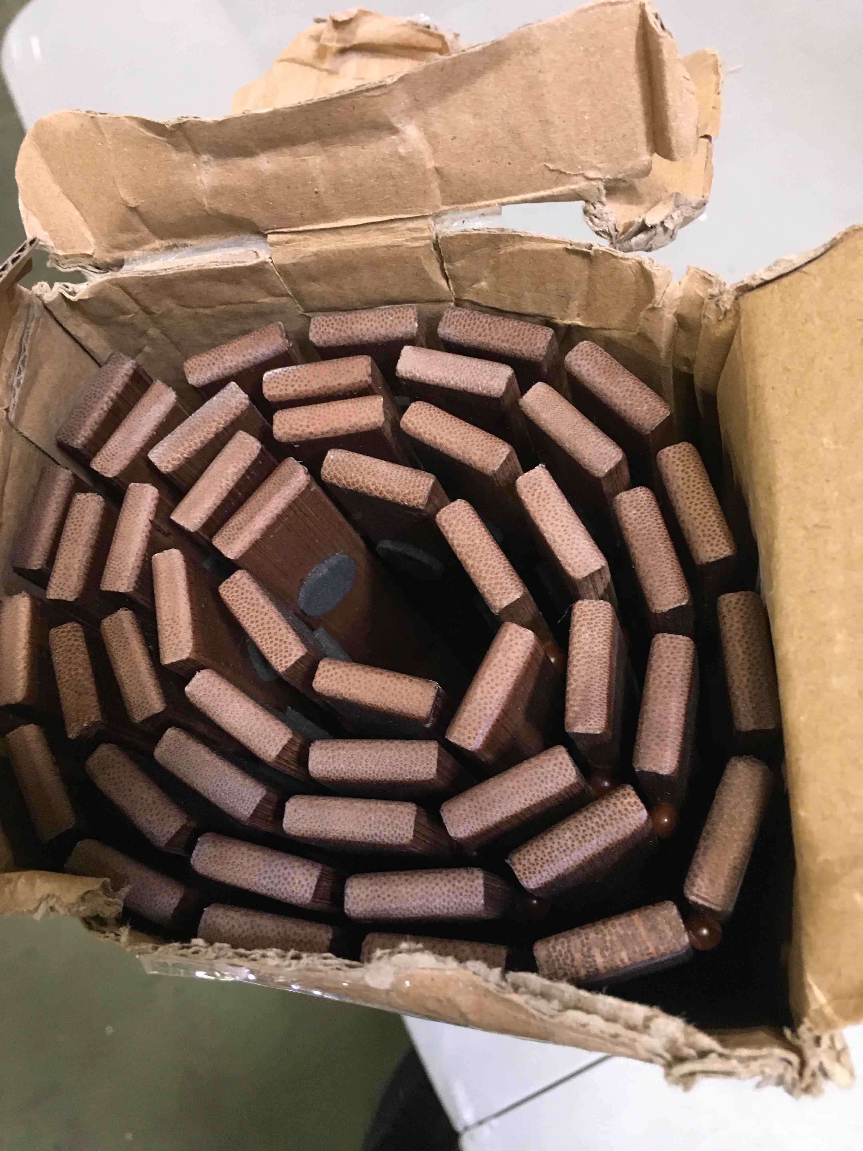 https://s3.amazonaws.com/lotting-images-prod/bidfta/RED6482005_1717097376573.jpeg