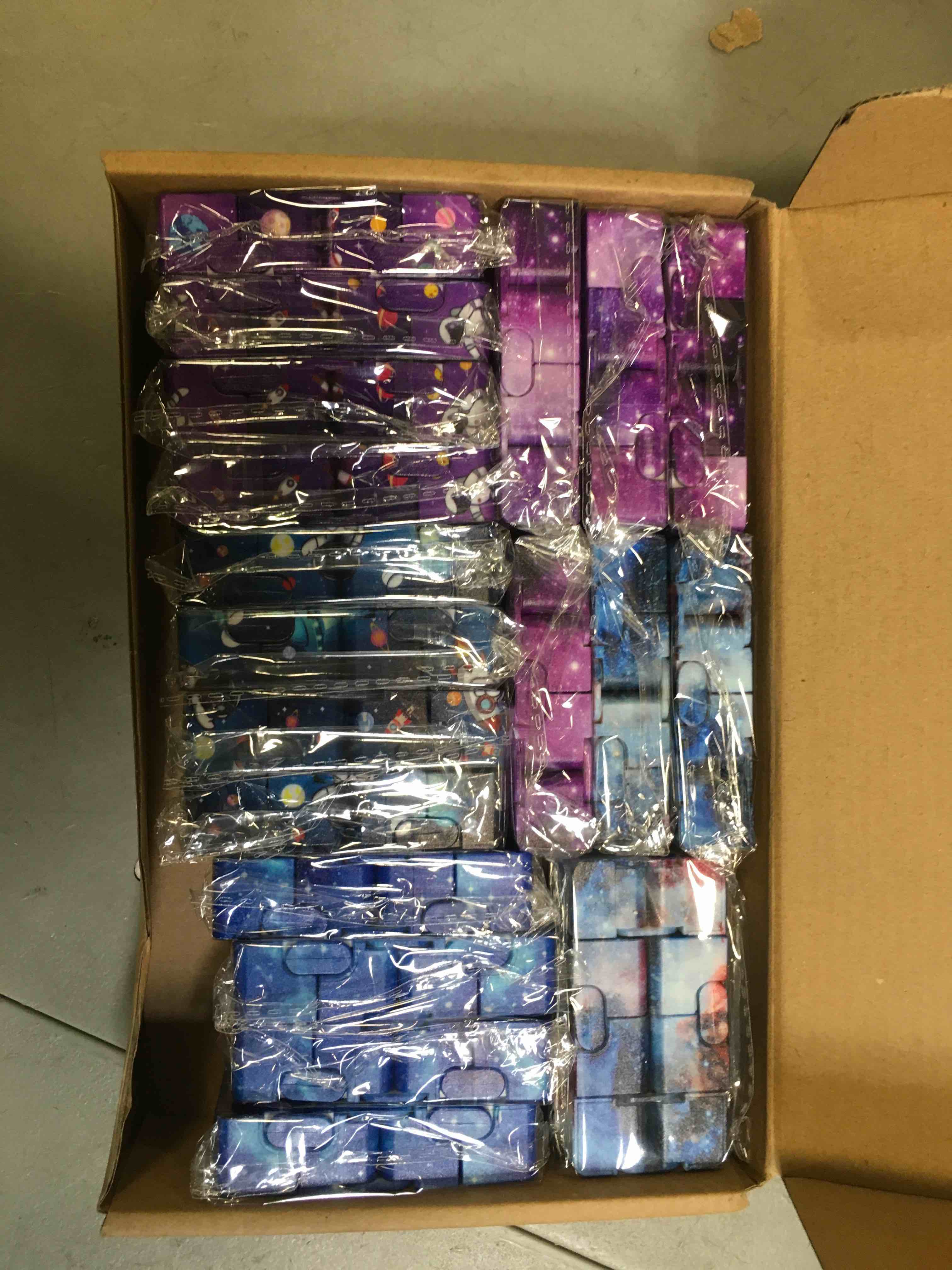 https://s3.amazonaws.com/lotting-images-prod/bidfta/RED6482009_1717098285551.jpeg