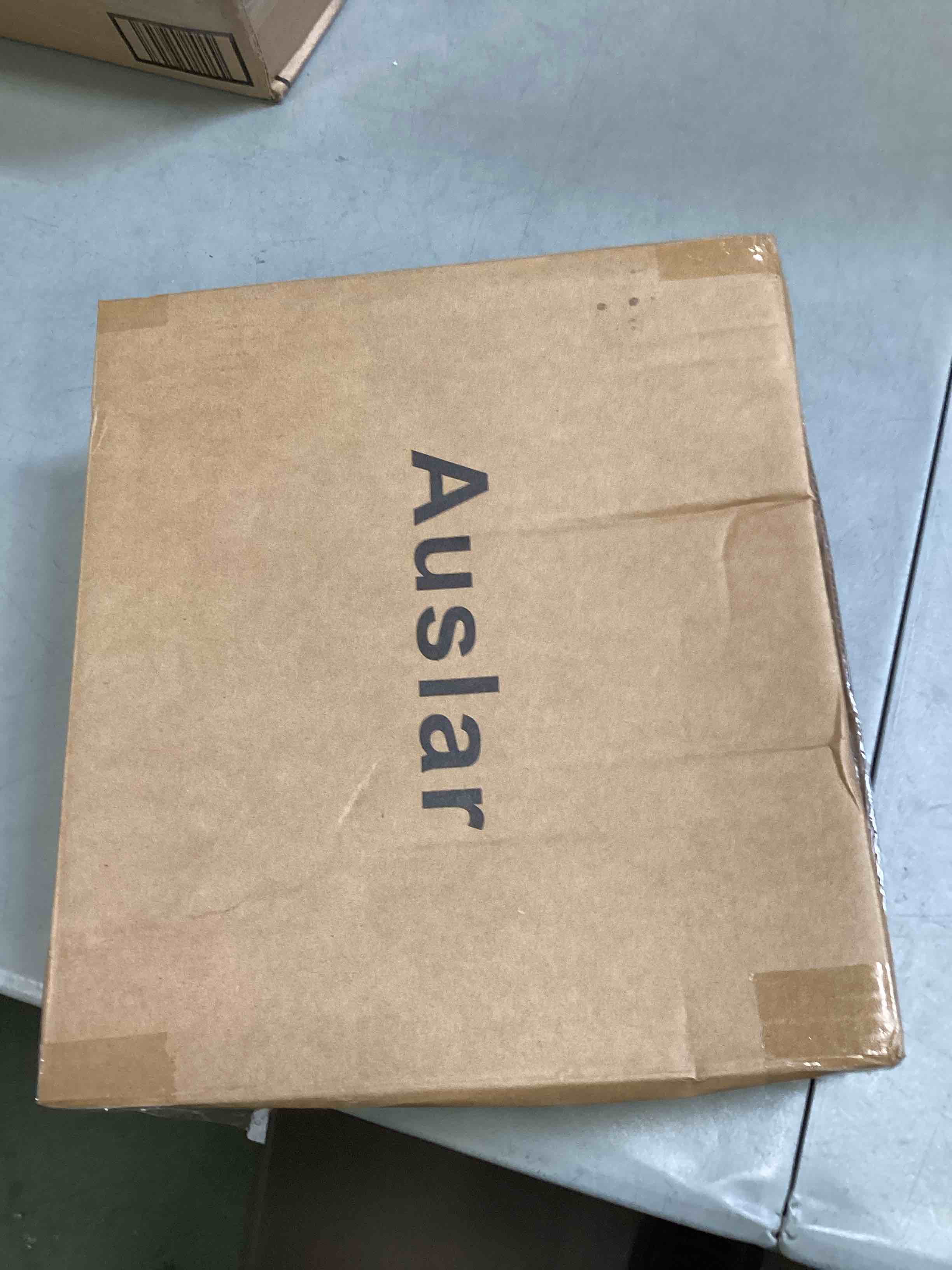 https://s3.amazonaws.com/lotting-images-prod/bidfta/RED6482127_1717163640065.jpeg