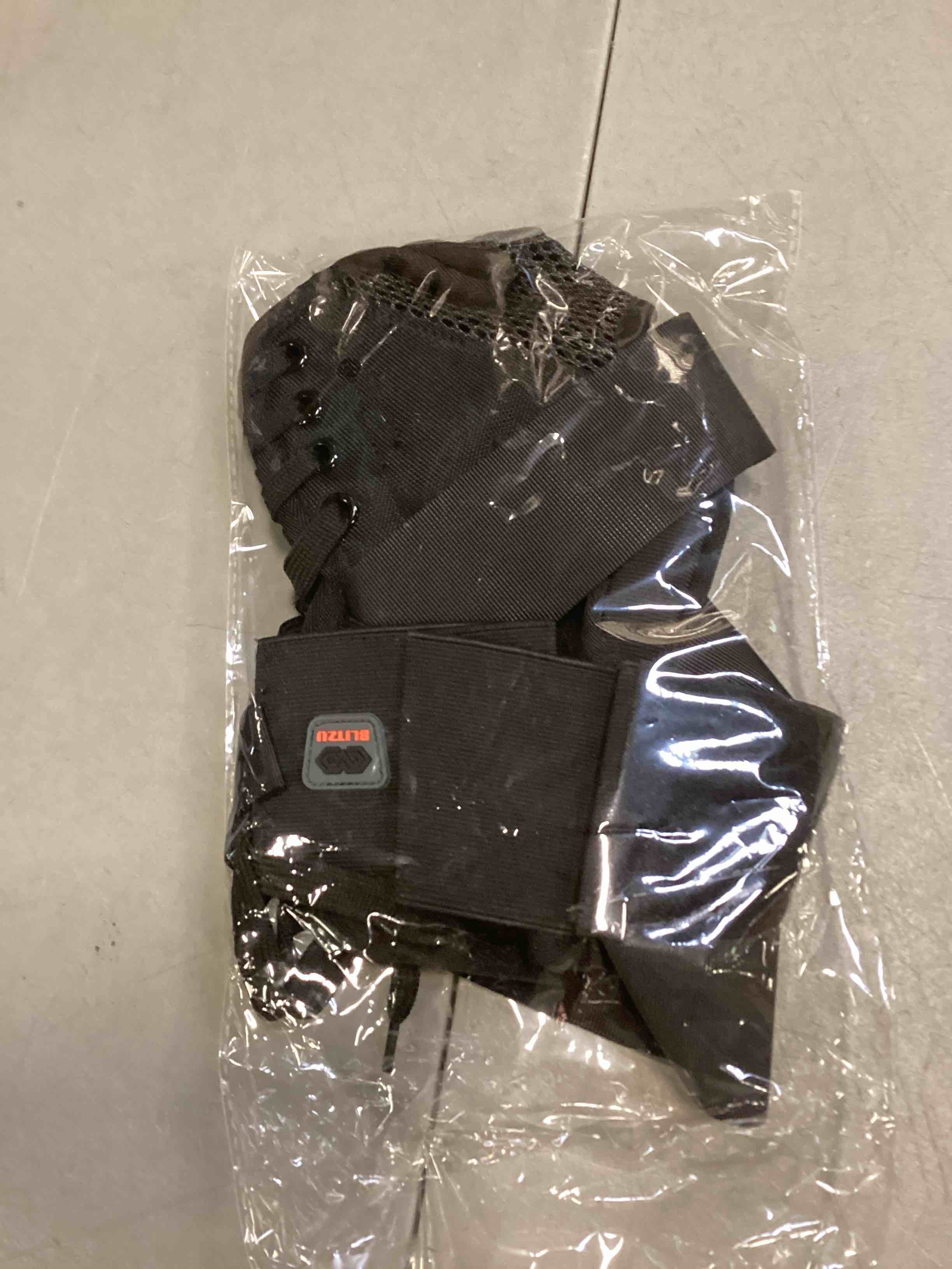 https://s3.amazonaws.com/lotting-images-prod/bidfta/RED6482680_1717268913563.jpeg